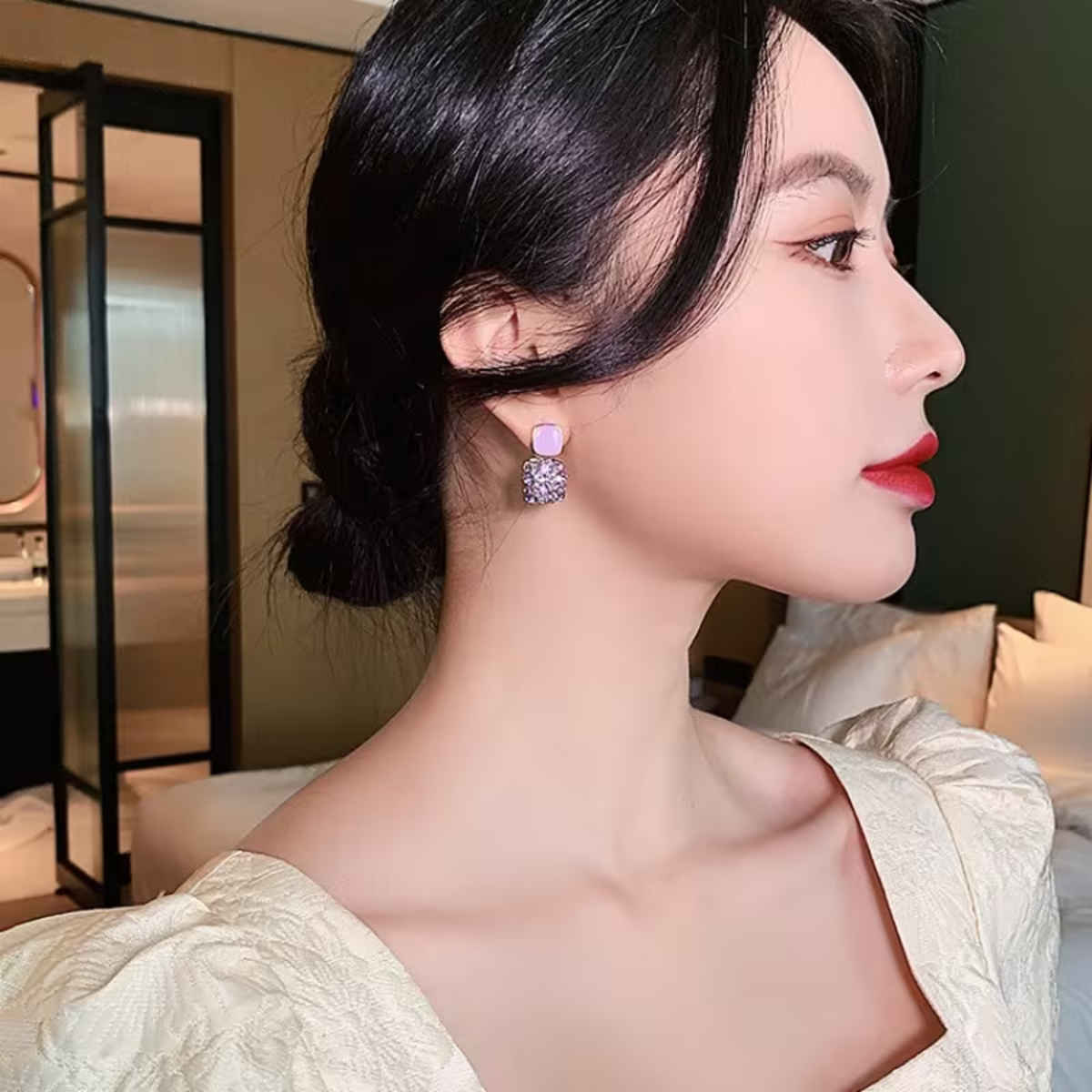 BeautyNX Lavish Sparkle Studs Earrings | Gold | BNX-EAR-0004