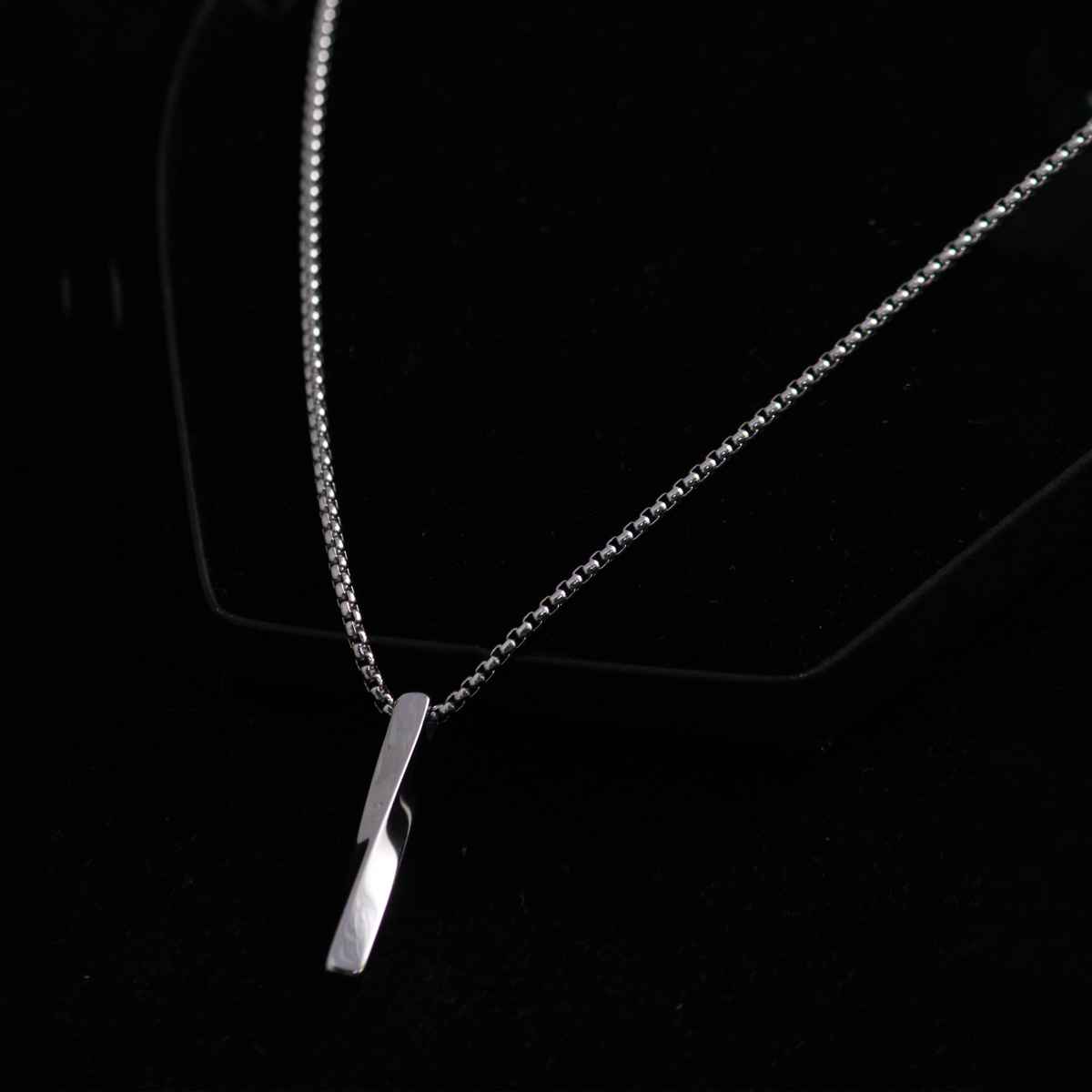 SALTY Alpha Collier Pendant with Chain for Men and Boys| Anti-Tarnish | Silver