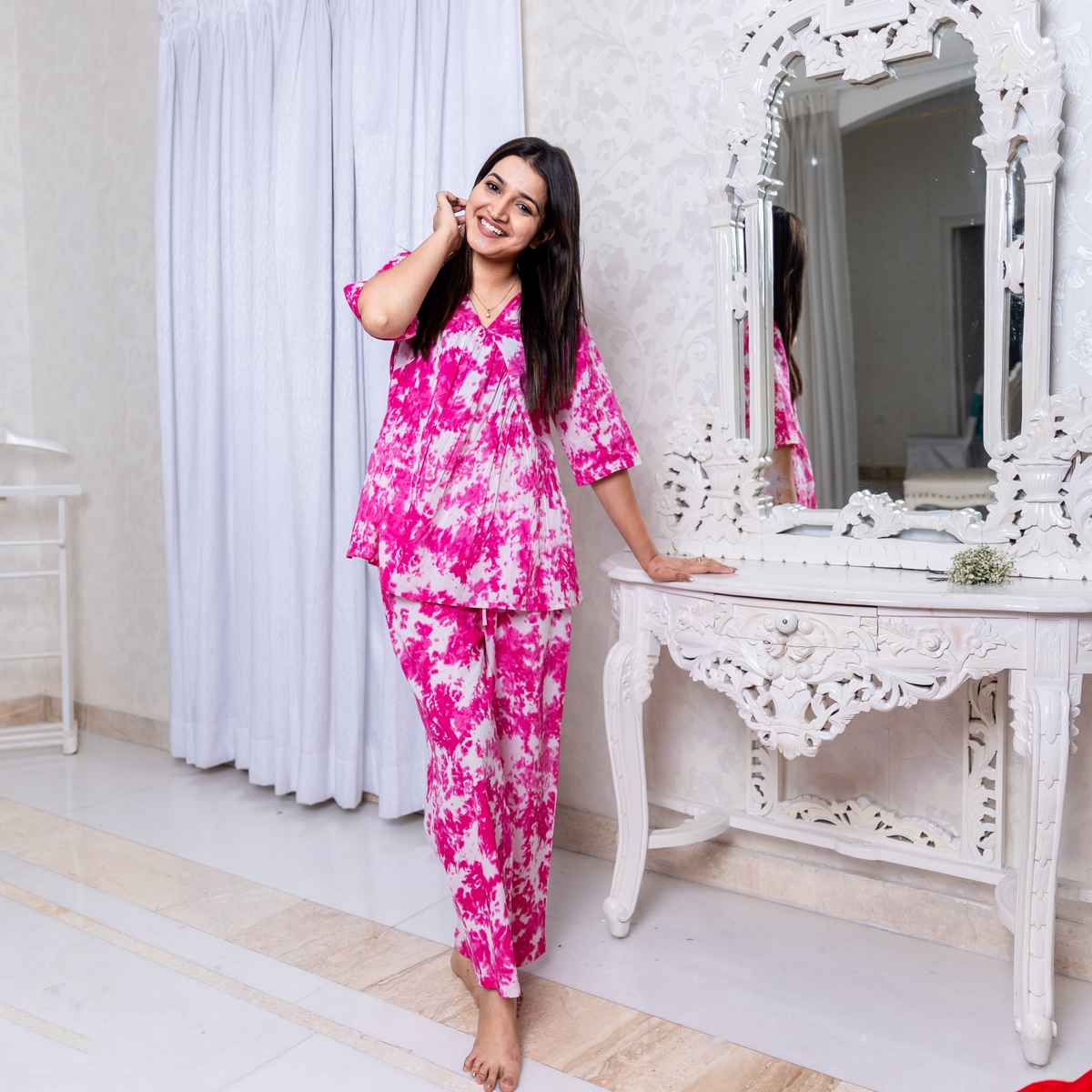 Sanskrutihomes Pink And White Tie And Dye Pure Cotton Night Suit | M