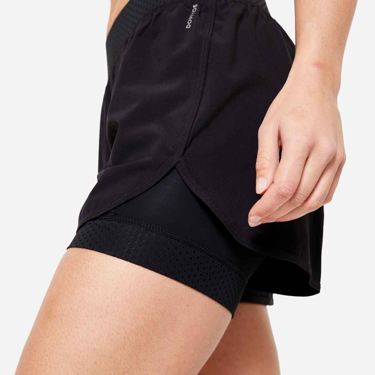 Decathlon | Domyos WoMen's Gym Shorts 2-in-1 Anti-Chafing | Black - S