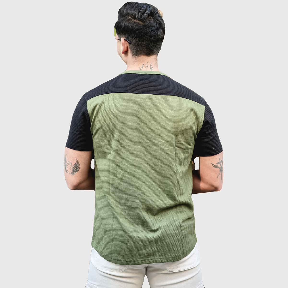Gritstones Men s Green Black Colorblocked Henley T-shirt | XL