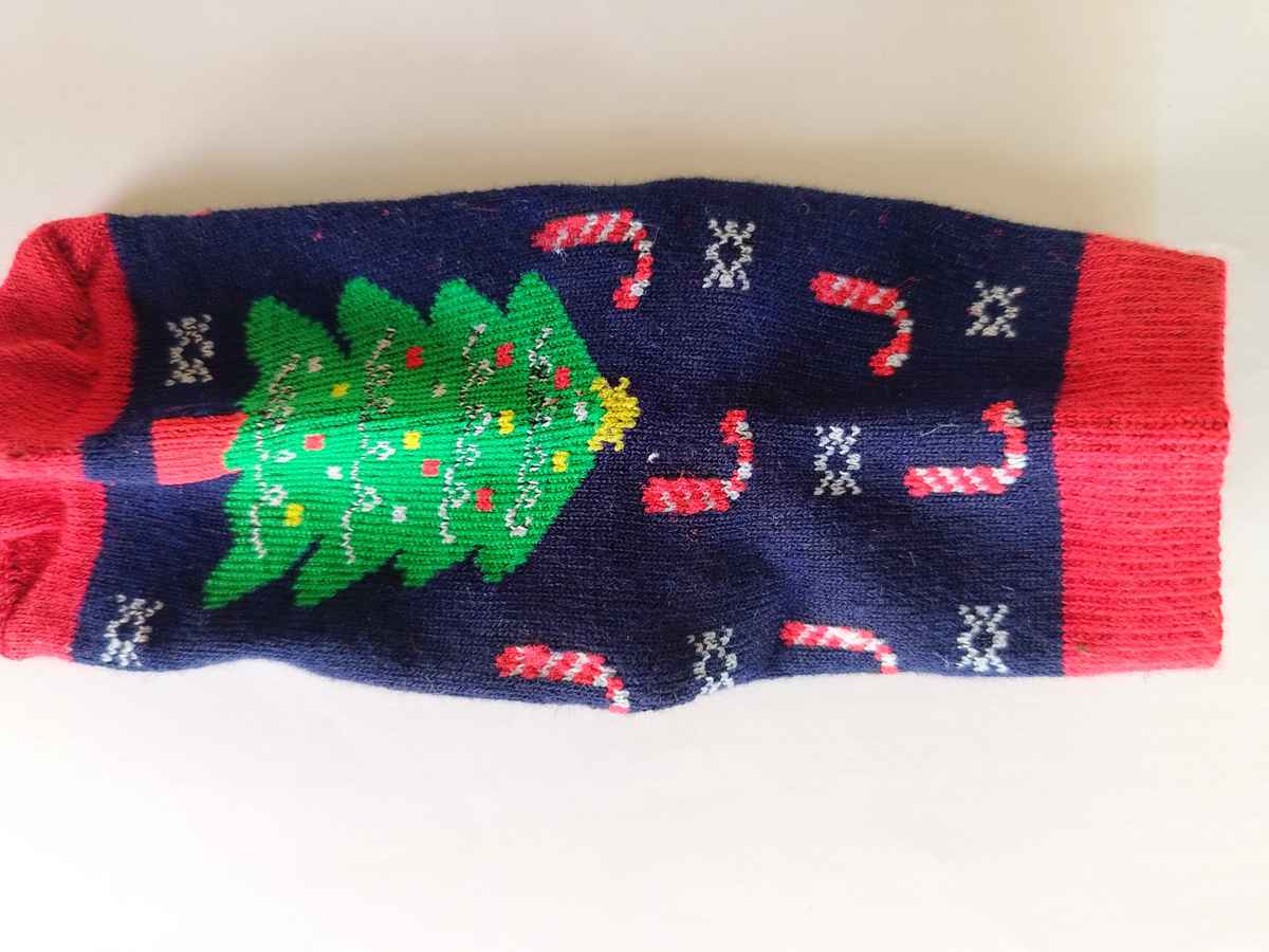 Beyond Unisex Printed Bamboo and Spandex Ankle Socks | Navy Blue | 6 - 8 years