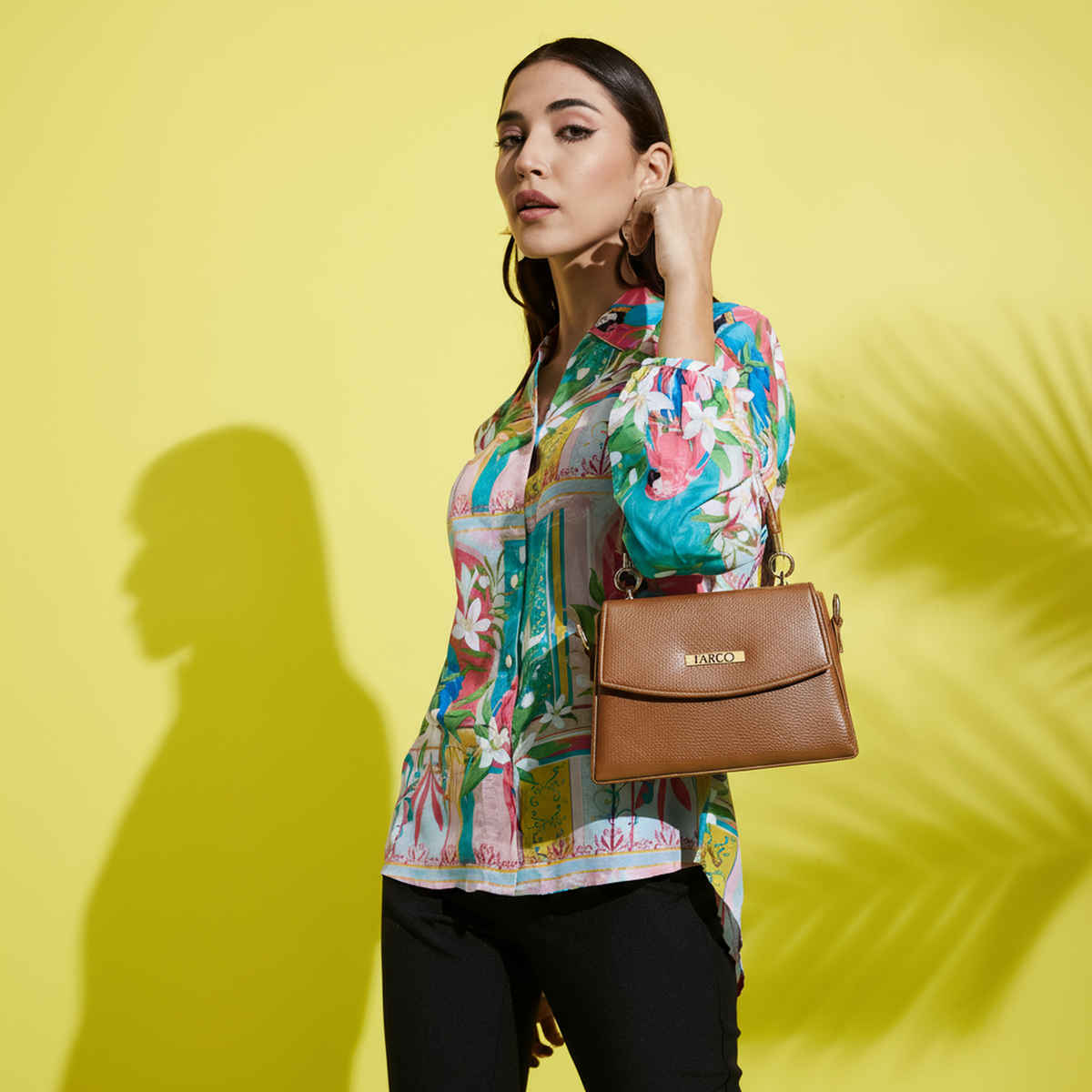 Fargo Women's Hand-held Bag | Tan