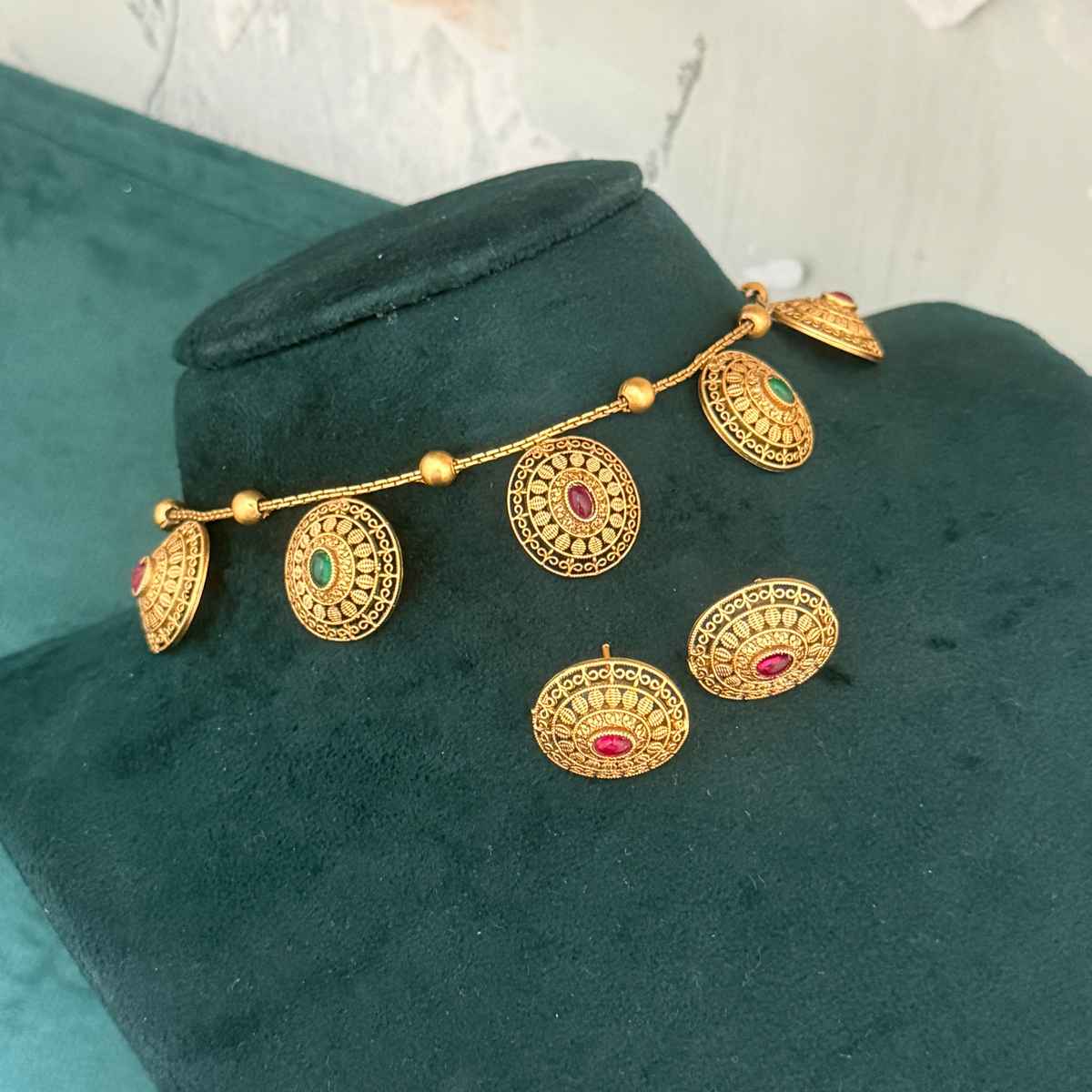 The Opal Factory Necklace Set Golden Round Intricate Filigree Motif & Stud Earrings in Golden Chain