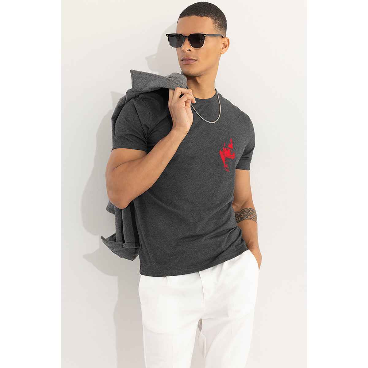 De Tees Men's Half Sleeve T-shirt | MHS-AKIRA | Charcoal Grey - M