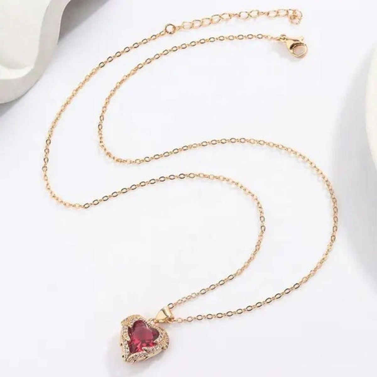 Estailo Fashion Women's Jewellery Necklace & Pendants Red Gold One Size | N0000295
