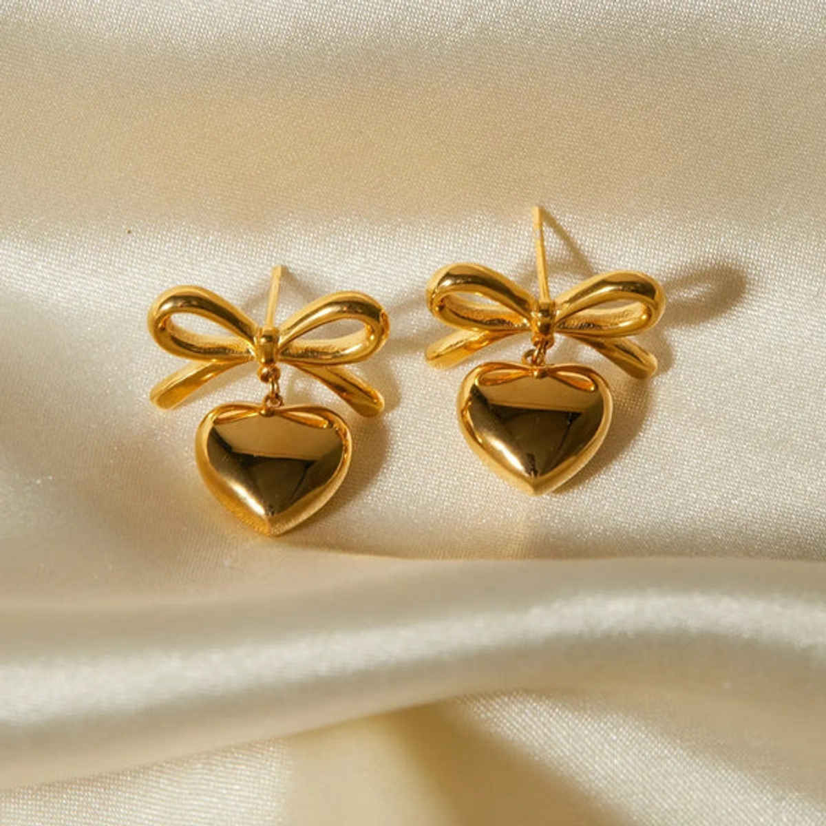 Estailo Fashion Wrap Me Love Earrings | E0003724 | Gold