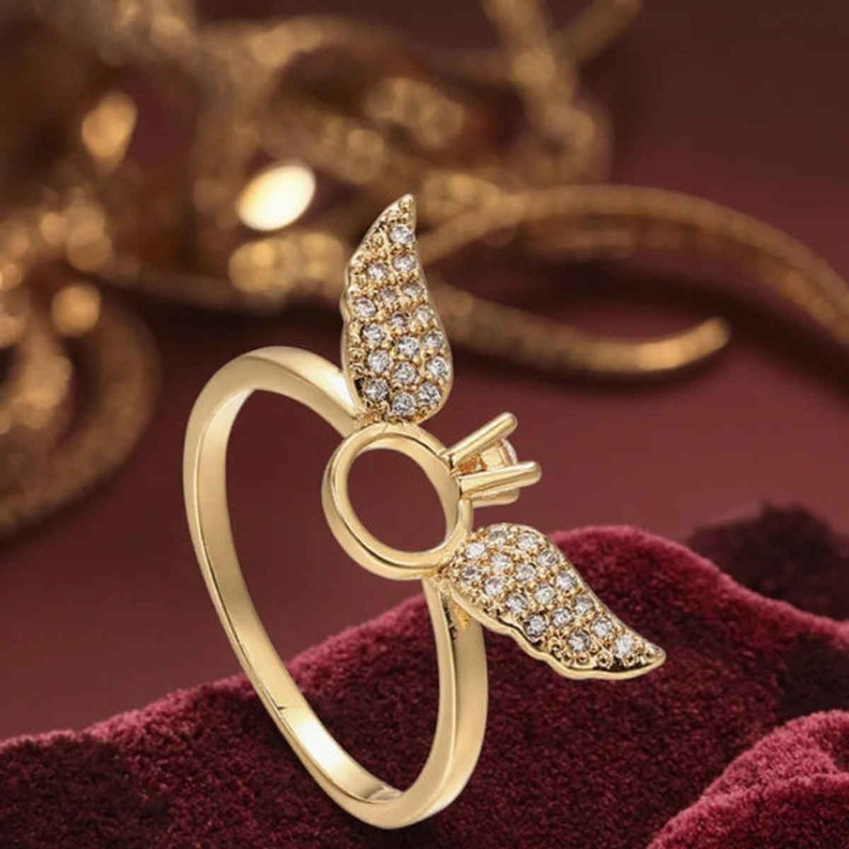 Estailo Fashion Angel Wings Ring | R0001368 | Gold