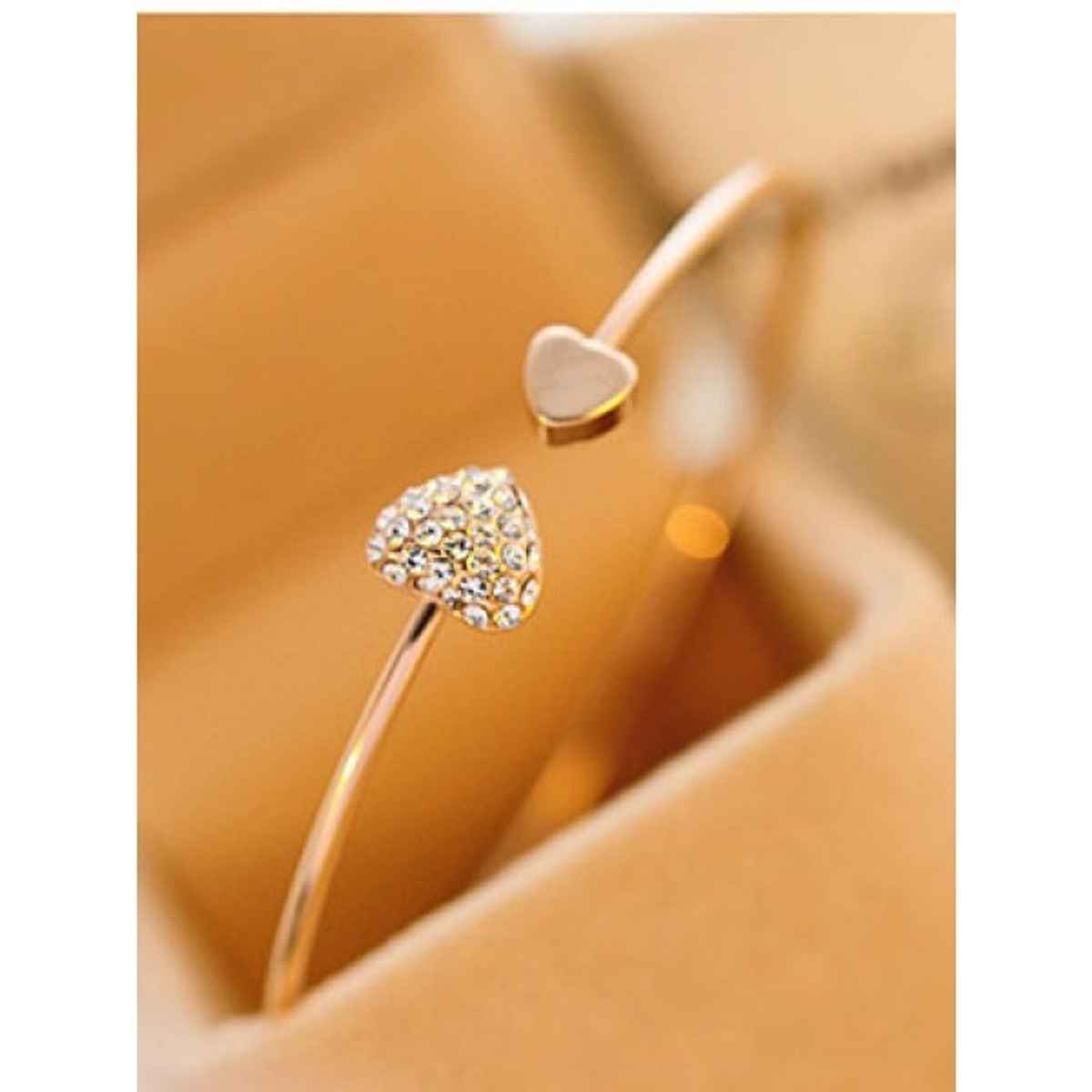 Everstylish Golden Heart Rhinestone Bracelet