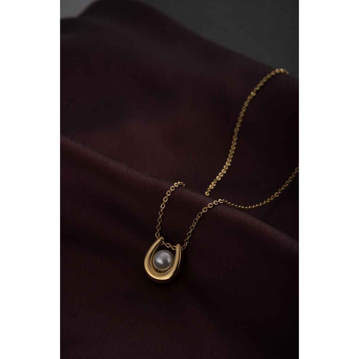 Palmonas Pearl Embellished U Necklace