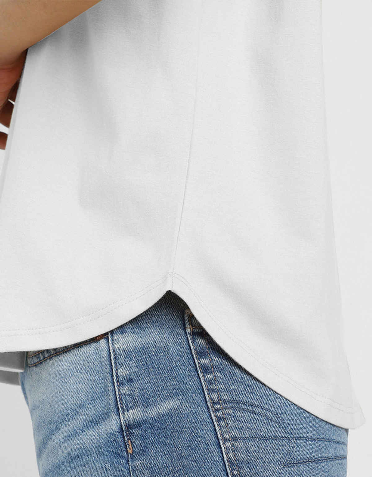 Juneberry White Oversized Fit Boyfriend T-shirt for Women - M