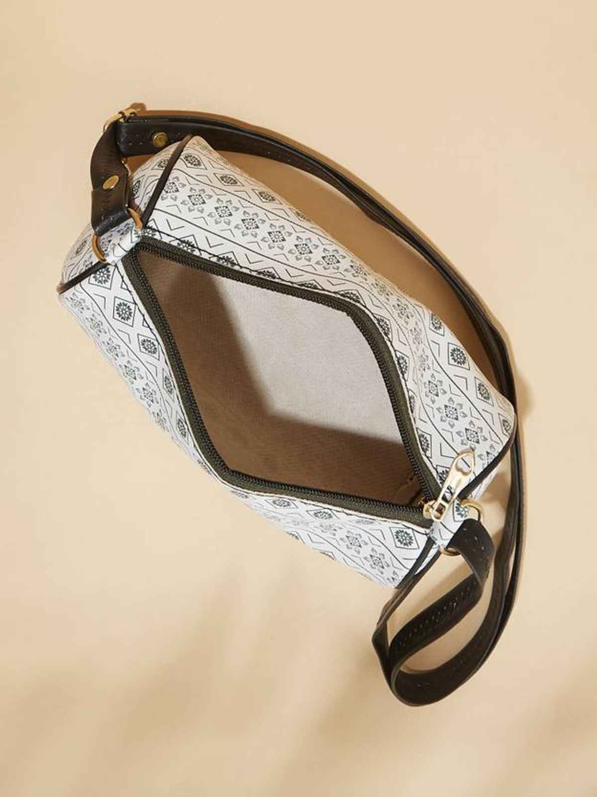 Fargo Sling Bag | FGO 875 - Green