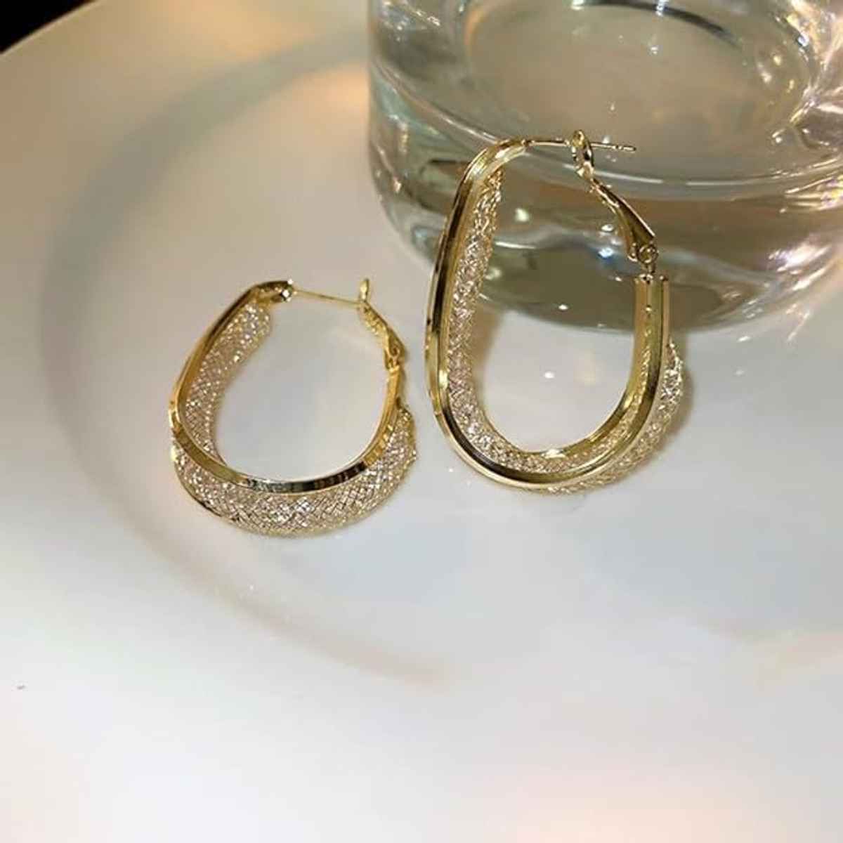 Beautynx Golden Luxe Curve Earrings | BNX-EAR-0040 - Gold