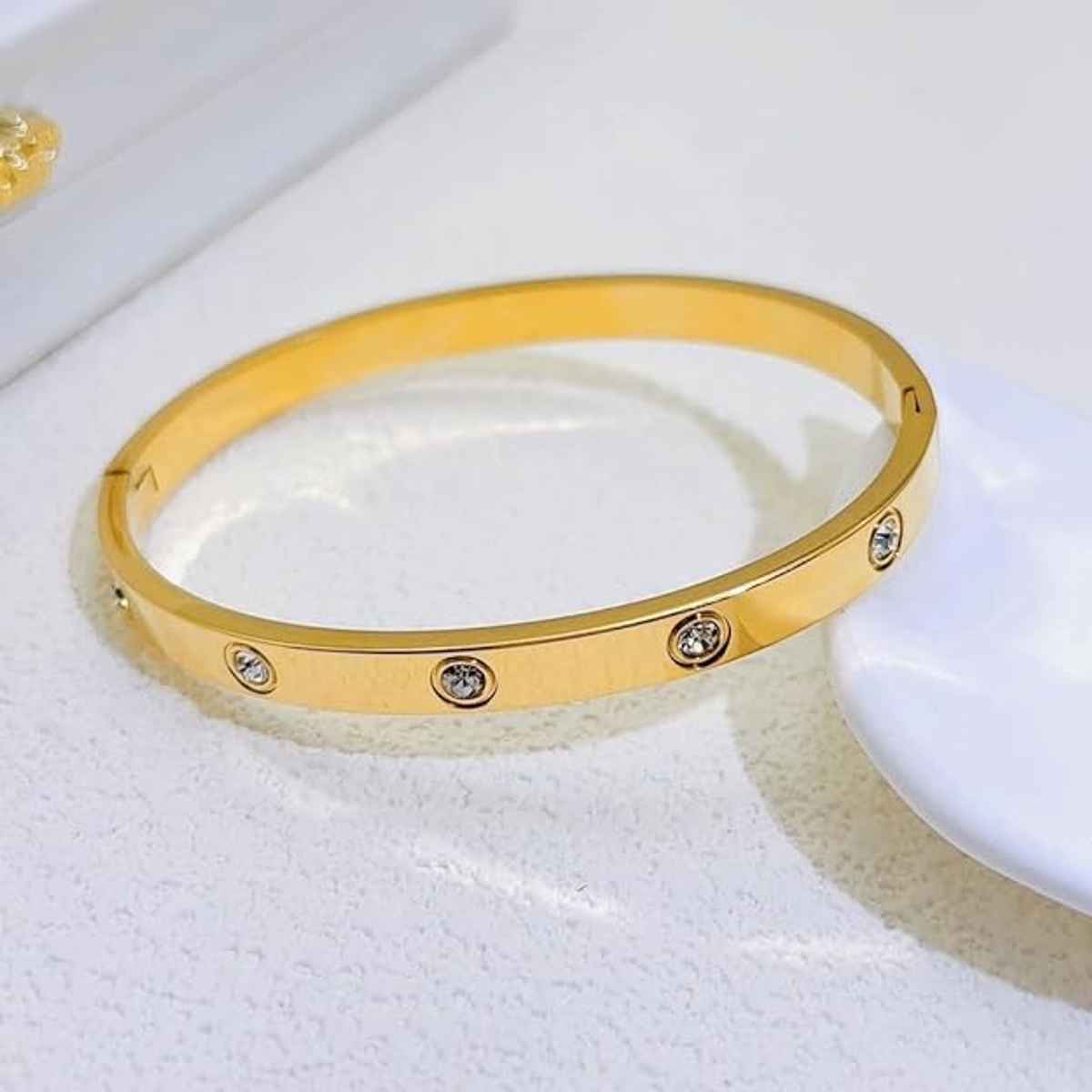 Beautynx AntiTarnish Crystal Luxe Bracelet | BNX-BR-0011 - Gold