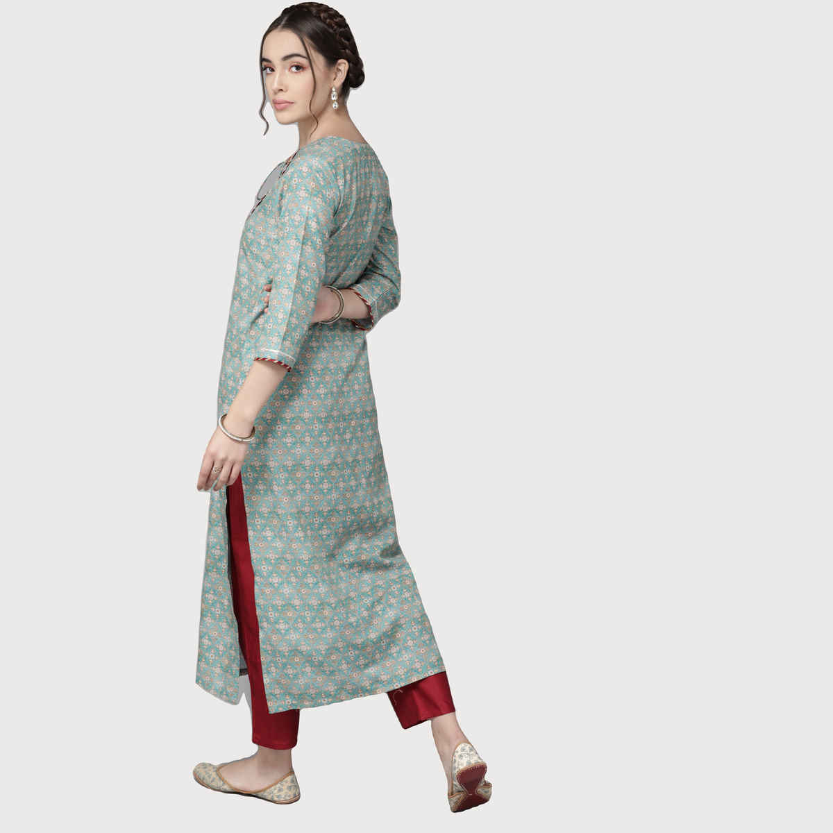 Varanga Women's Ethnic Printed Gota Yoke Kurta | VKUR11251036 | Multicolour - S