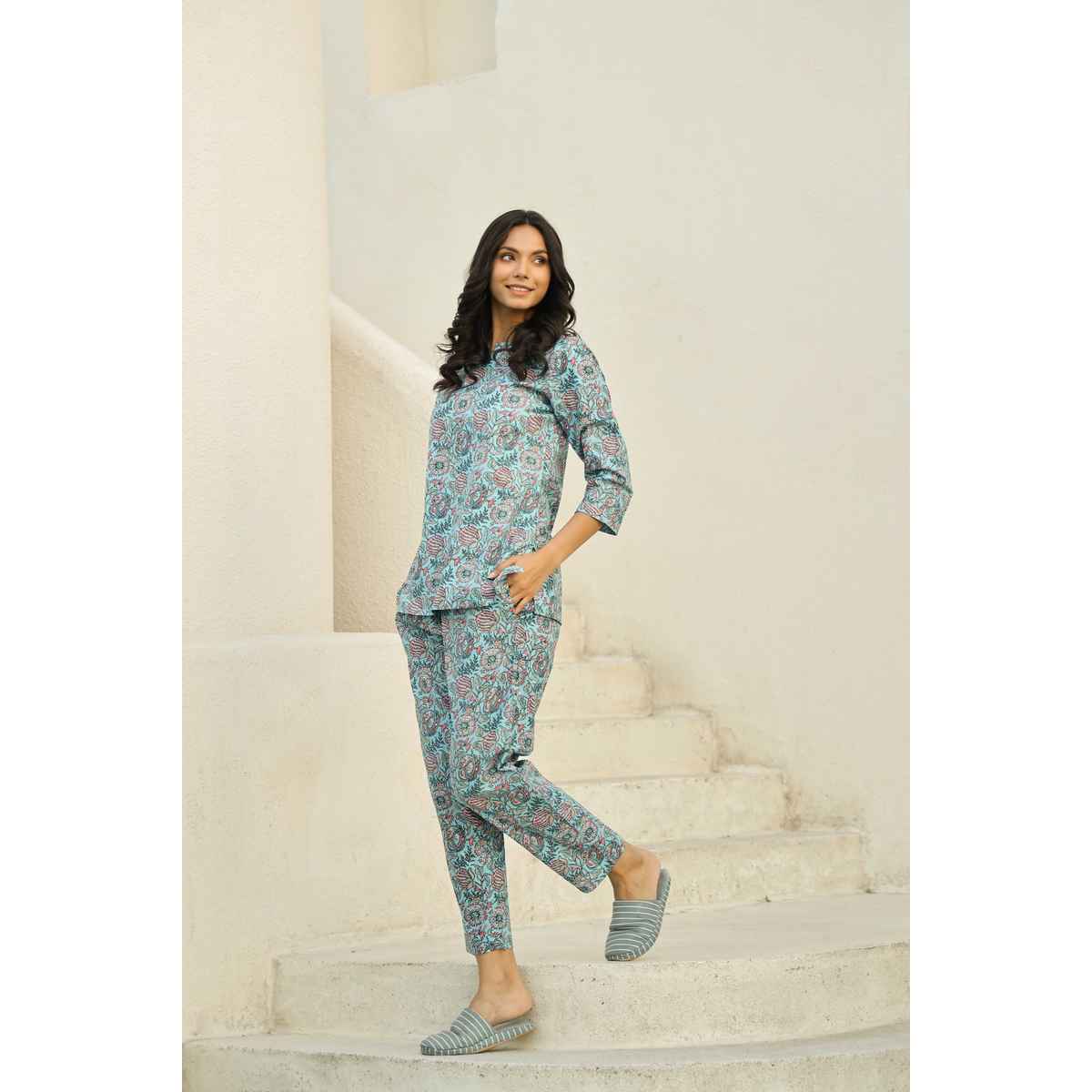 Sanskrutihomes Women's Printed Pure Cotton Night Suit | Turquoise Blue - L