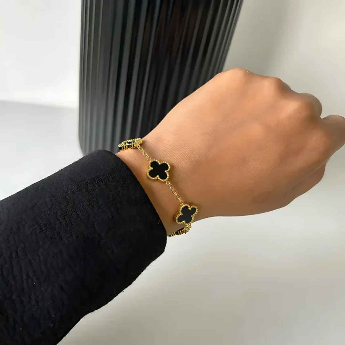 Beautynx AntiTarnish Black Clover Bracelet | BNX-BR-0018 - Black