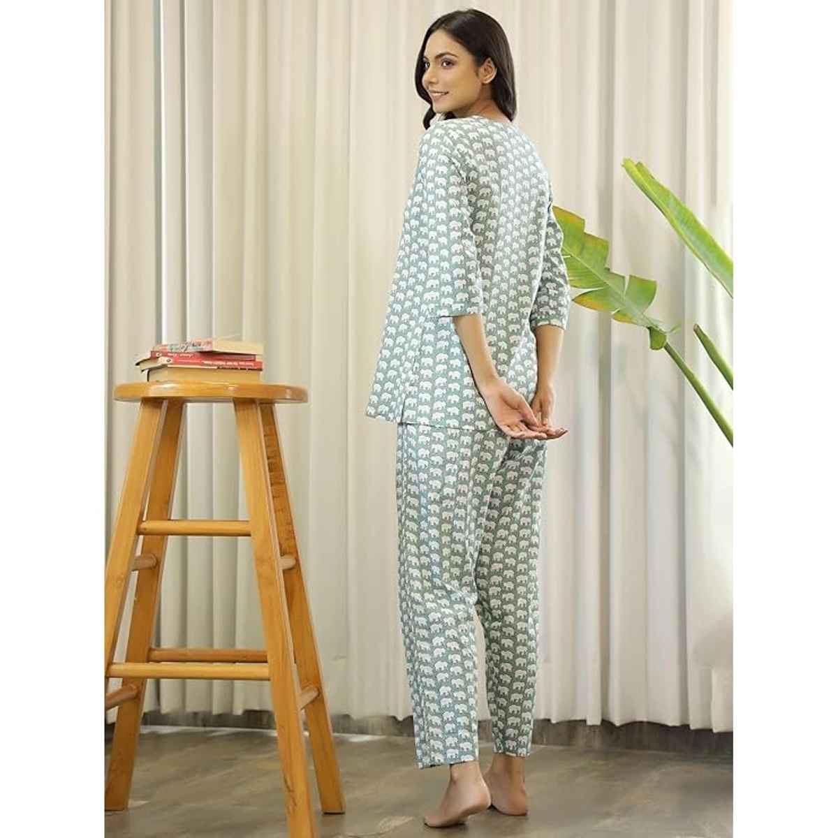 Sanskrutihomes Women's Printed Pure Cotton Night Suit | Green - XL