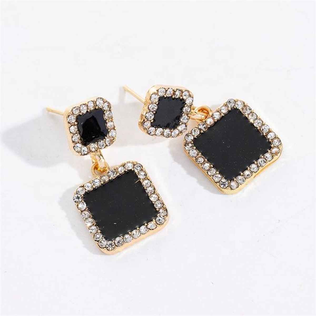Beautynx Midnight Crystal Square Earrings | Black | BNX-EAR-0044