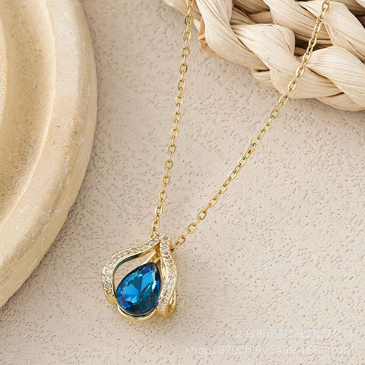 Beautynx Sapphire Teardrop Bloom Necklace | Gold | BNX-NK-0028