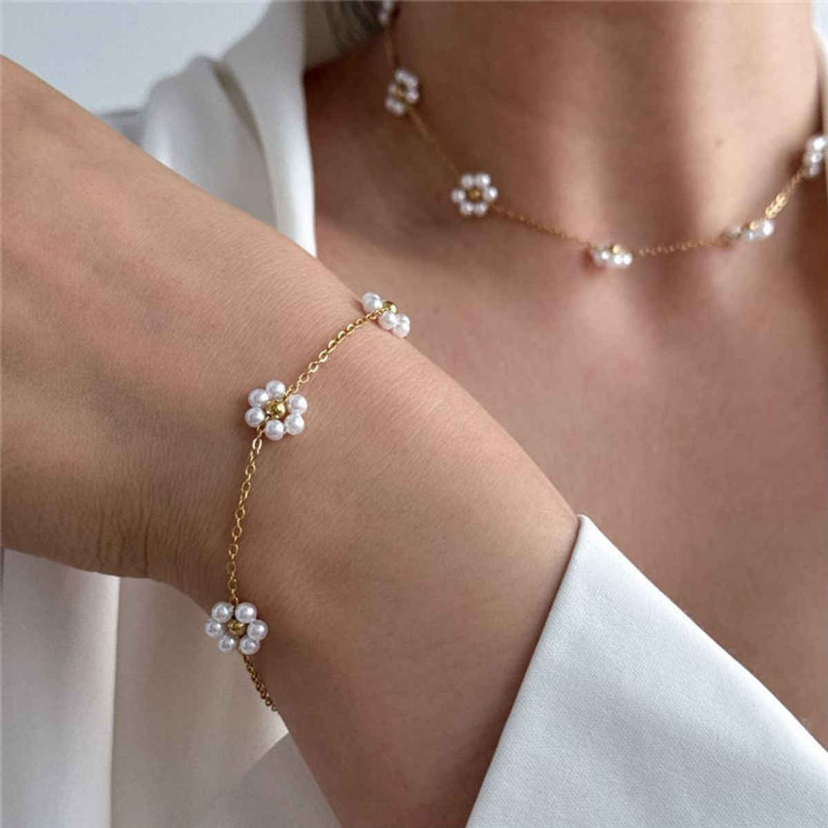 Beautynx Pearl Blossom Bracelet | BNX-BR-0005 - Gold