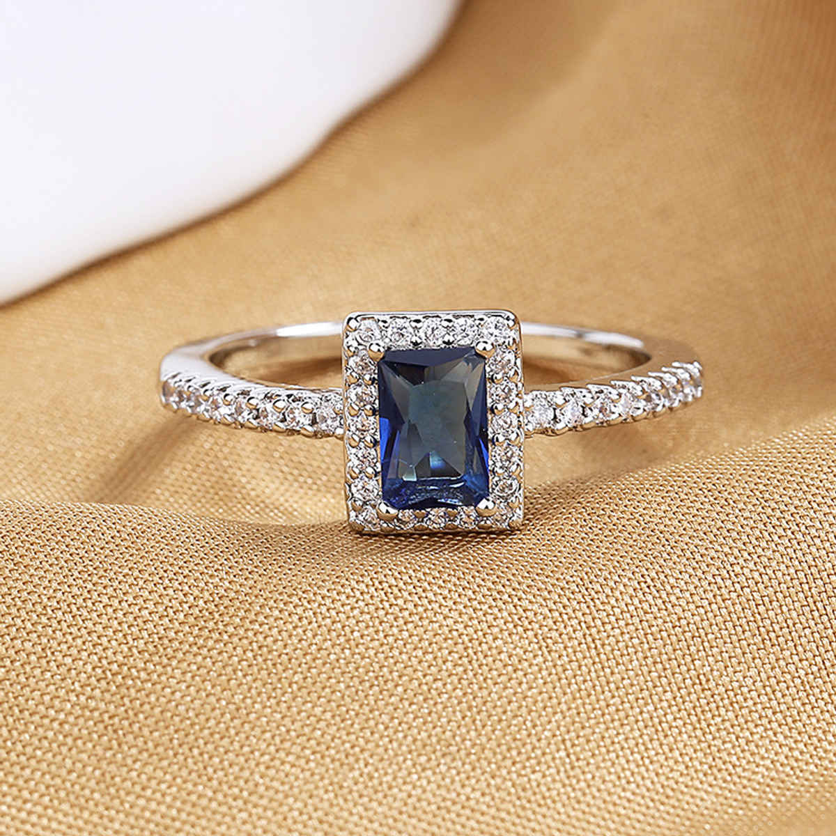 Beautynx Royal Blue Spark Ring | Silver | BNX-RNG-0560