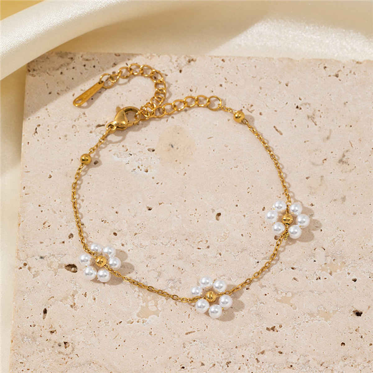 Beautynx Pearl Blossom Bracelet | BNX-BR-0005 - Gold