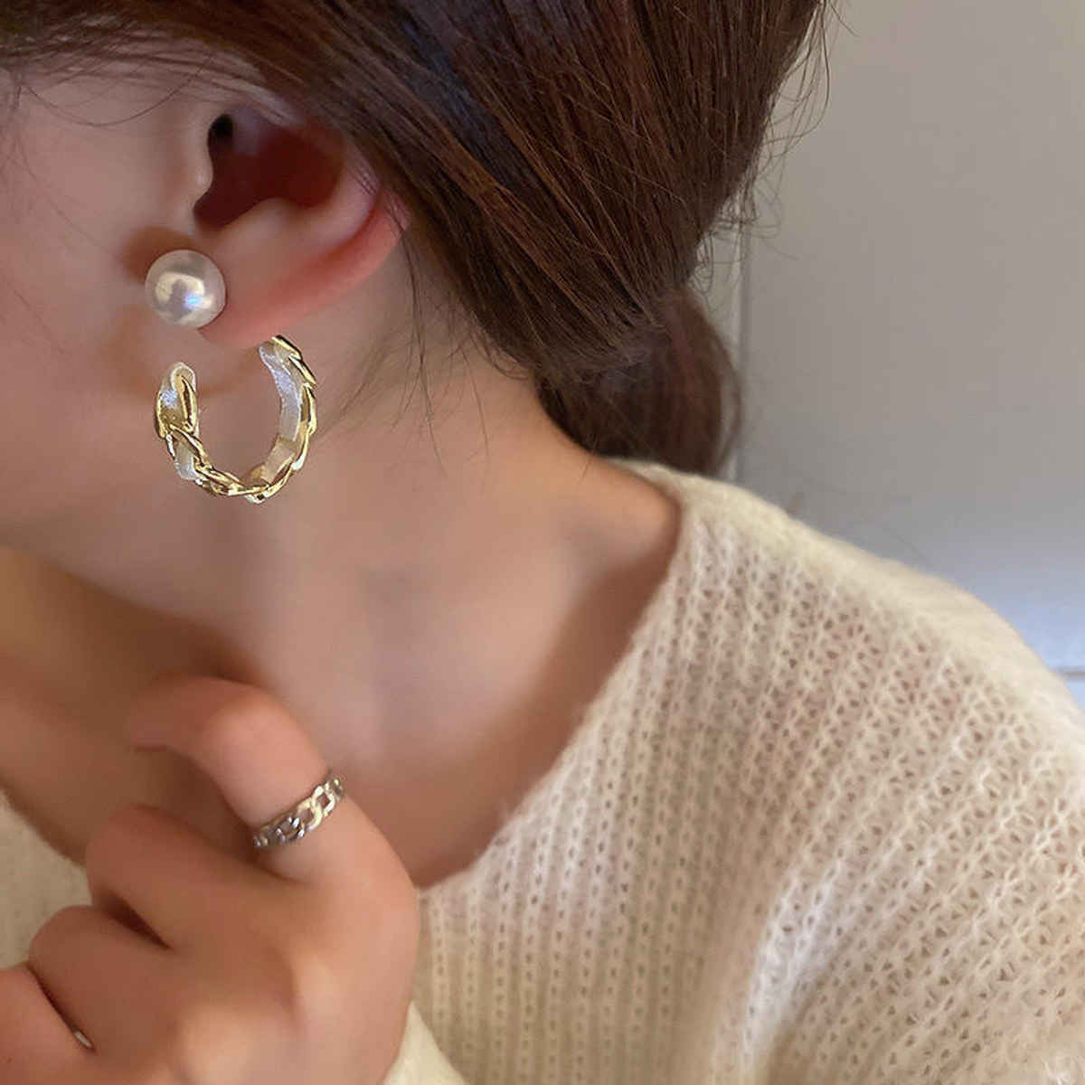 Beautynx Pearl Stud Textured Hoop Earrings | BNX-EAR-0081 - Gold