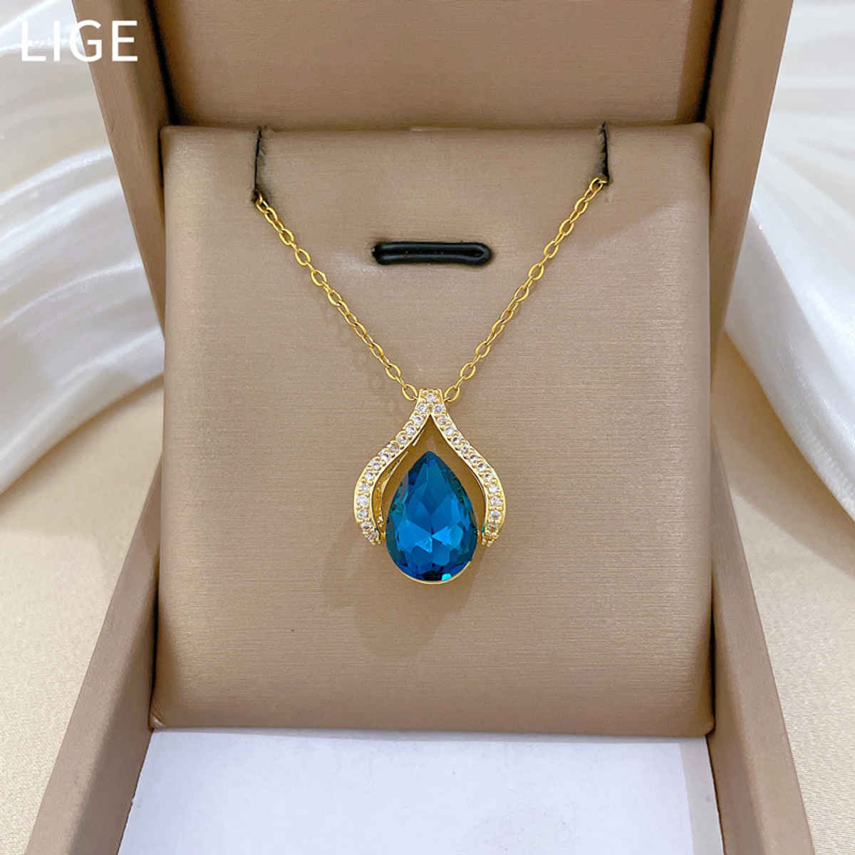 Beautynx Sapphire Teardrop Bloom Necklace | Gold | BNX-NK-0028