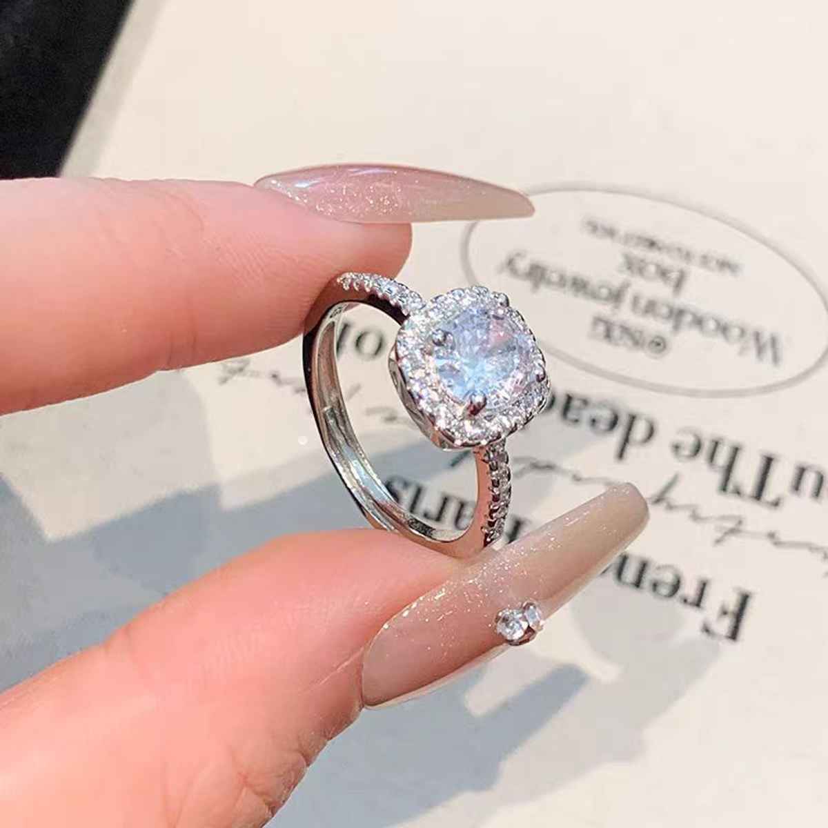 Beautynx Diamond Aura Solitaire | Silver | BNX-RNG-0590