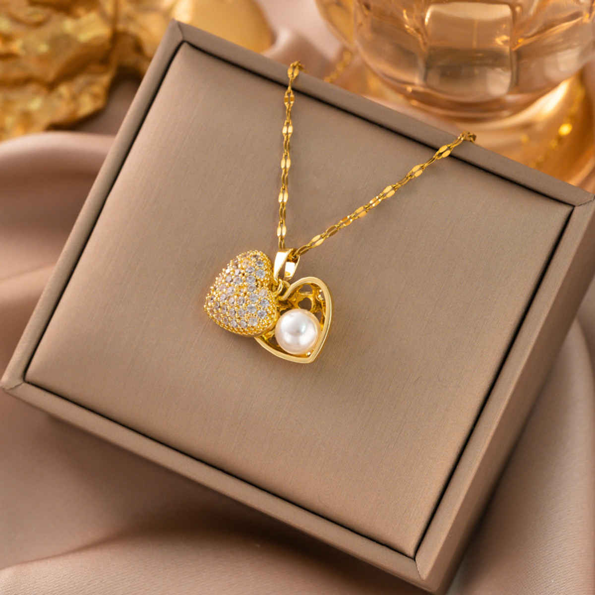 Beautynx Radiant Heart & Pearl Necklace | Gold | BNX-NK-0029