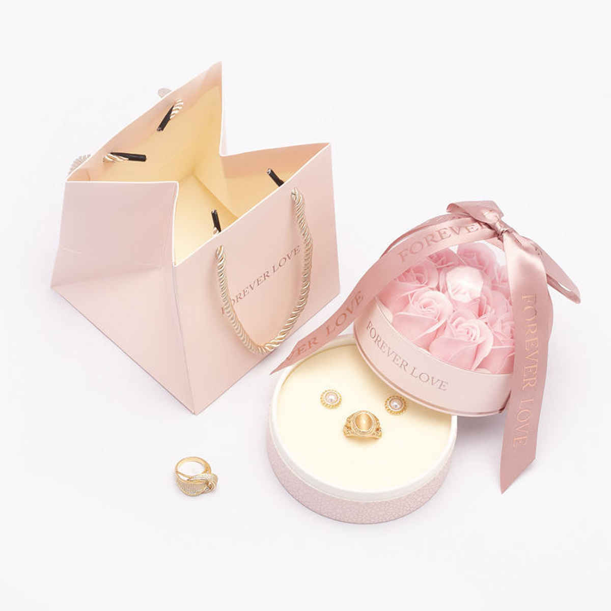 Beautynx Pink Petals Gift Box BNX-GF-00100 | Rakhi Gifts