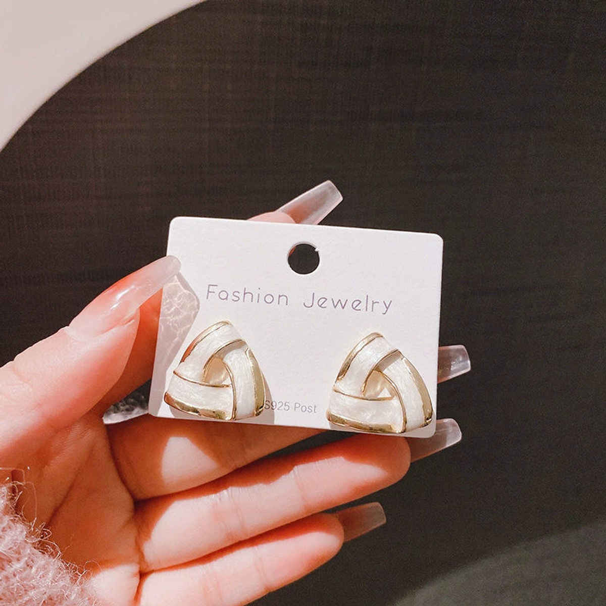 Beautynx Pearl Geo Weave Earrings | White | BNX-EAR-0071