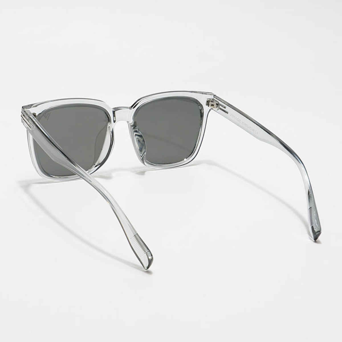 Voyage Wayfarer Sunglasses | Gradient Grey | MG3631