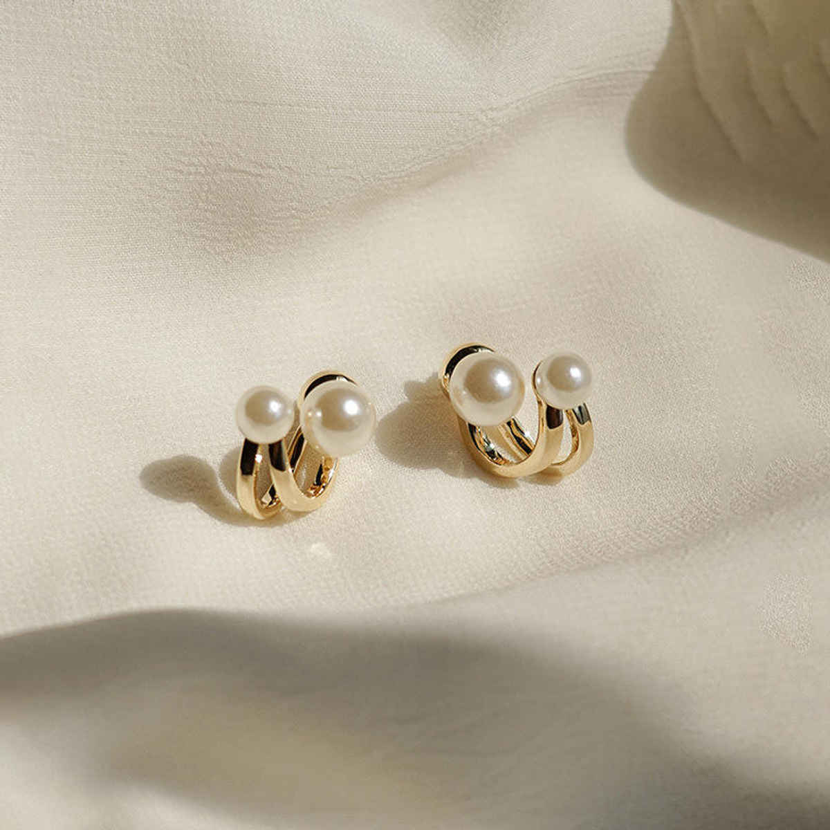 Beautynx Dual Pearl Loop Earrings | Gold | BNX-EAR-0073
