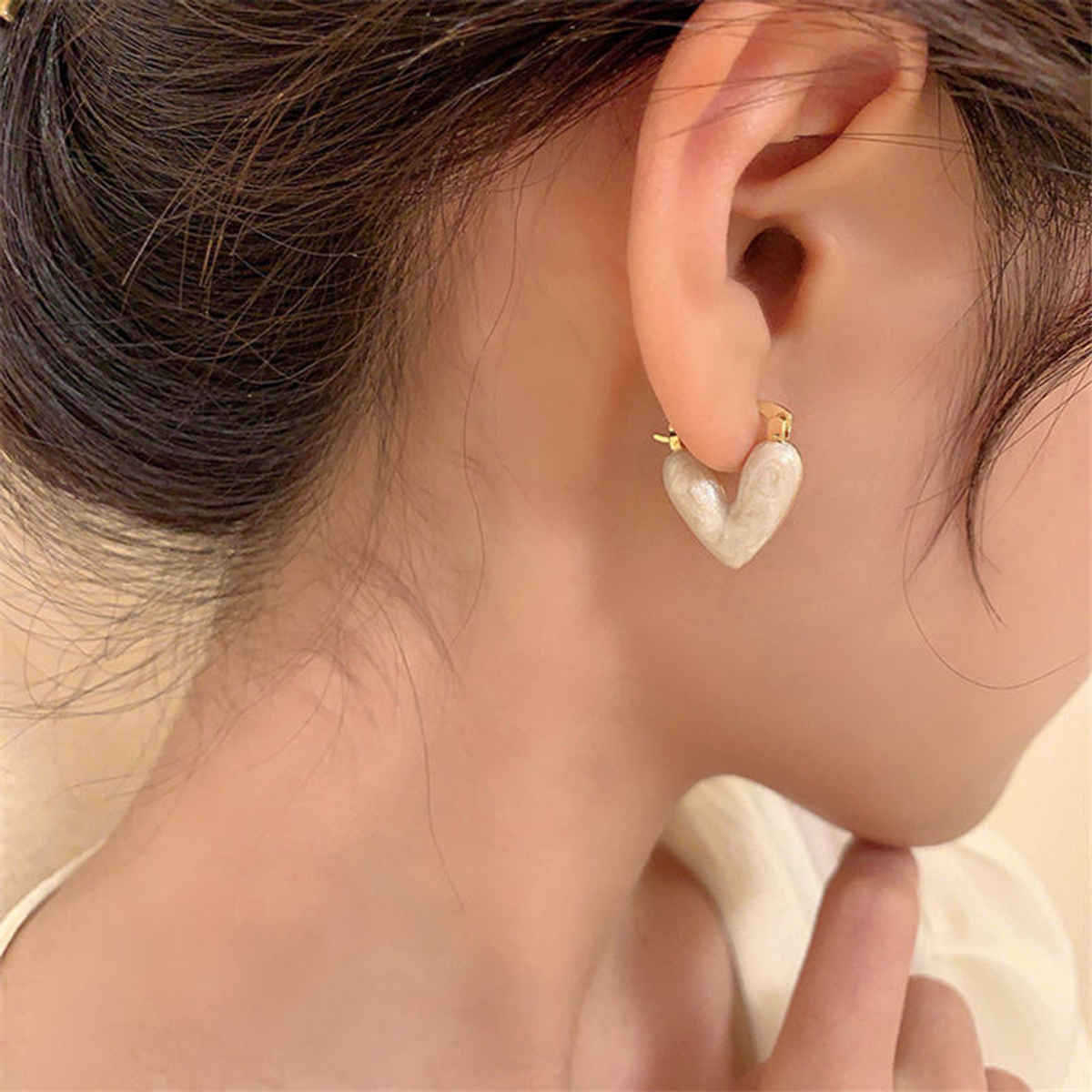 Beautynx White Heart Hoop Earrings | BNX-EAR-0049 - White