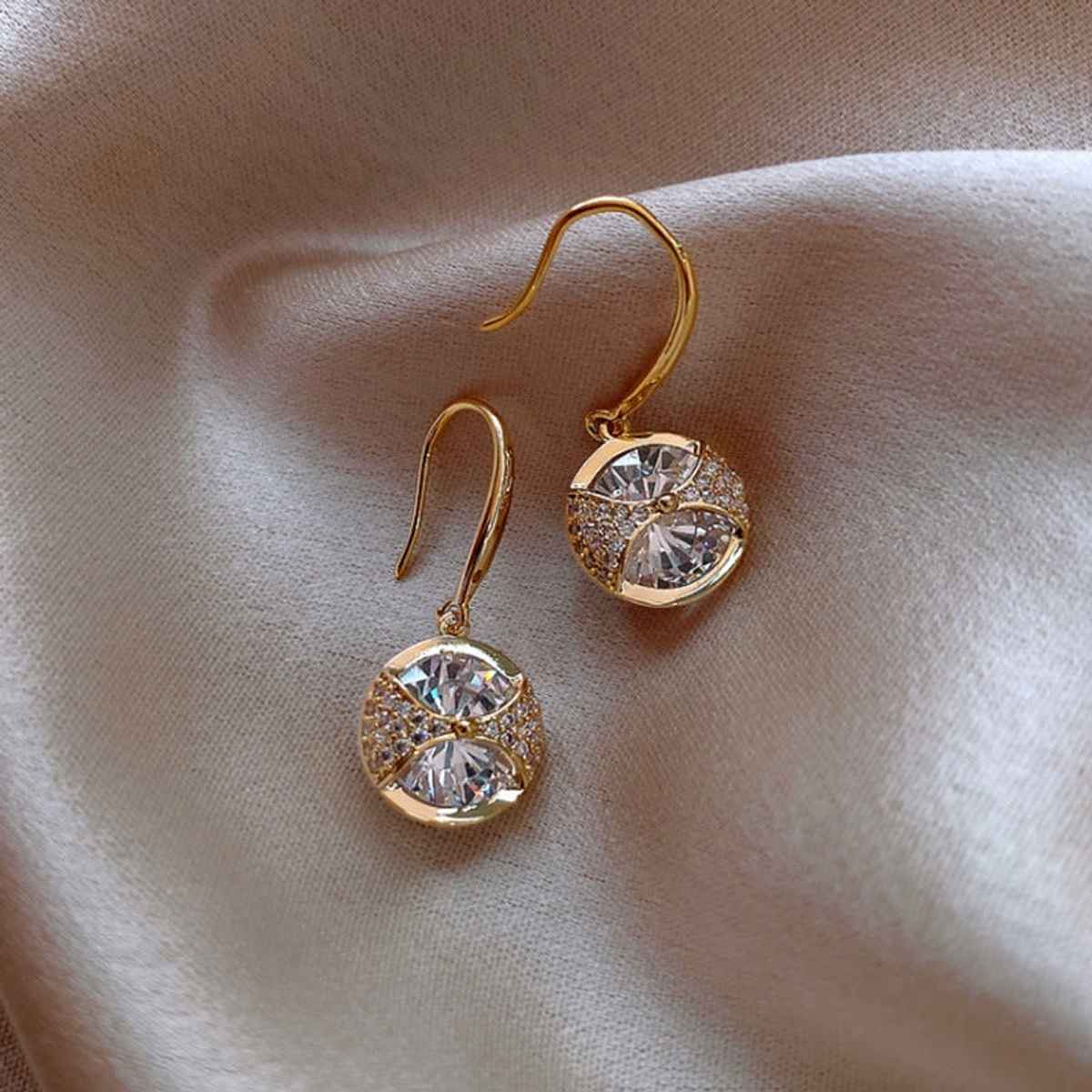 Just Lil Things Twinkle Luxe Drops Earrings | jltz0012