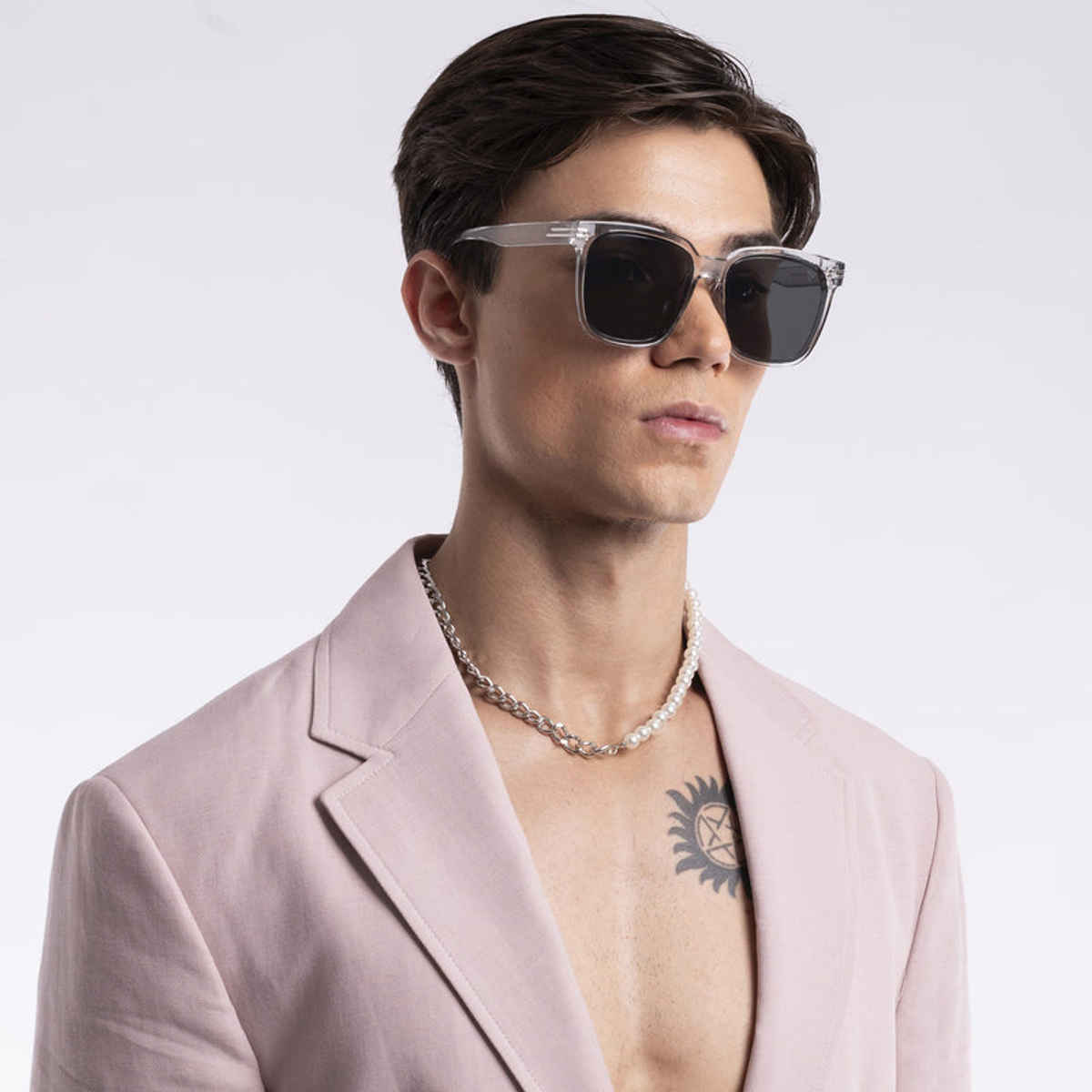 Voyage Wayfarer Sunglasses | Gradient Grey | MG3631