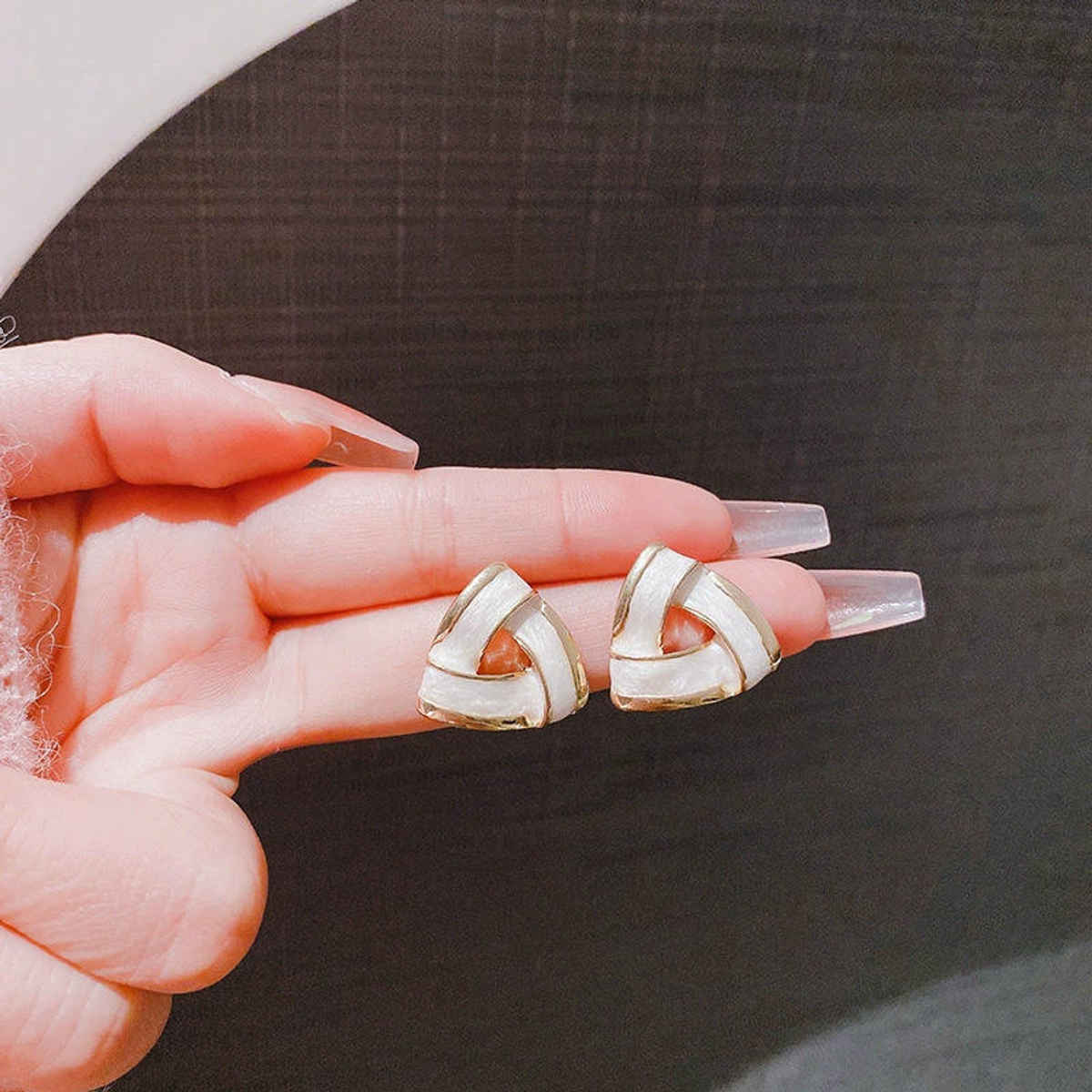 Beautynx Pearl Geo Weave Earrings | White | BNX-EAR-0071