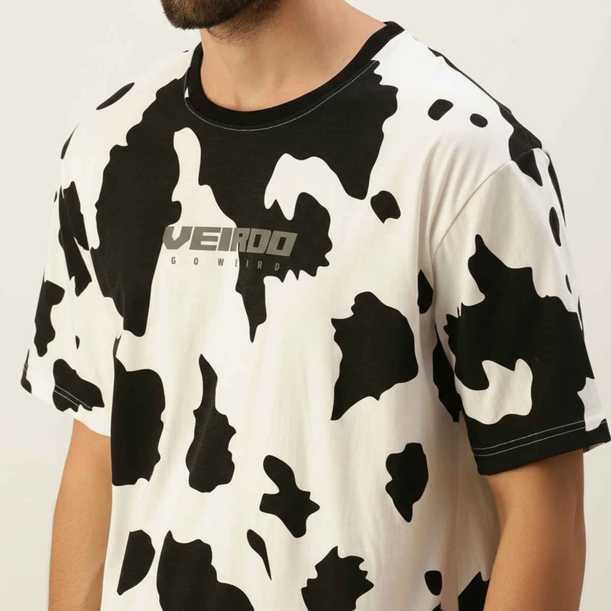 VEIRDO Men's Printed Oversized T-Shirt | UNI 100 OS COW | White - XL