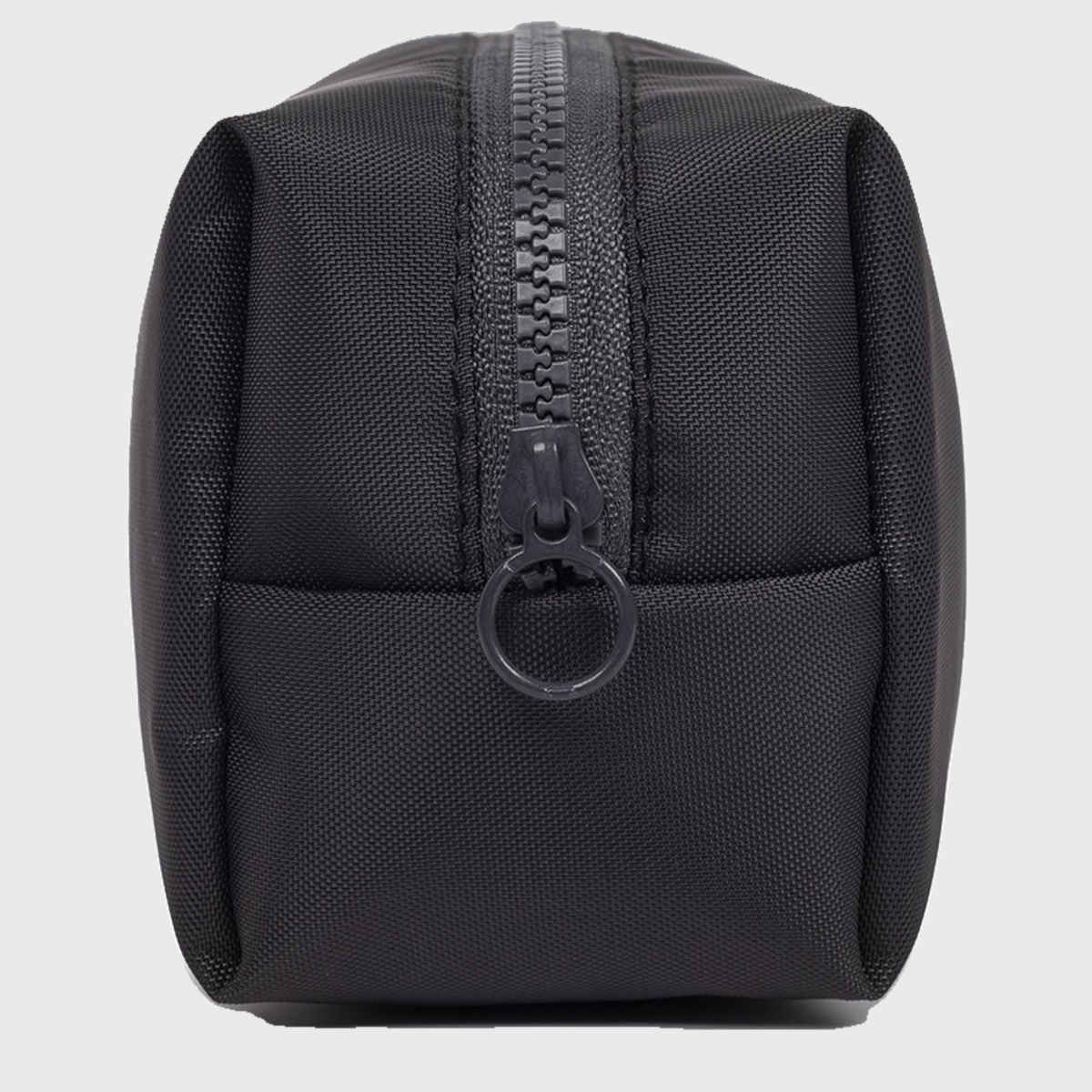 QIPS Unisex Solid Polyester 6 L Travel Pouch | Black