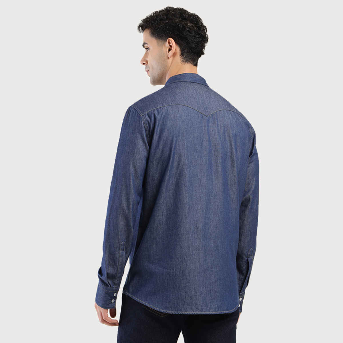 Levi's Men's 100% BCI Cotton Denim shirt | Dark Denim Blue - L