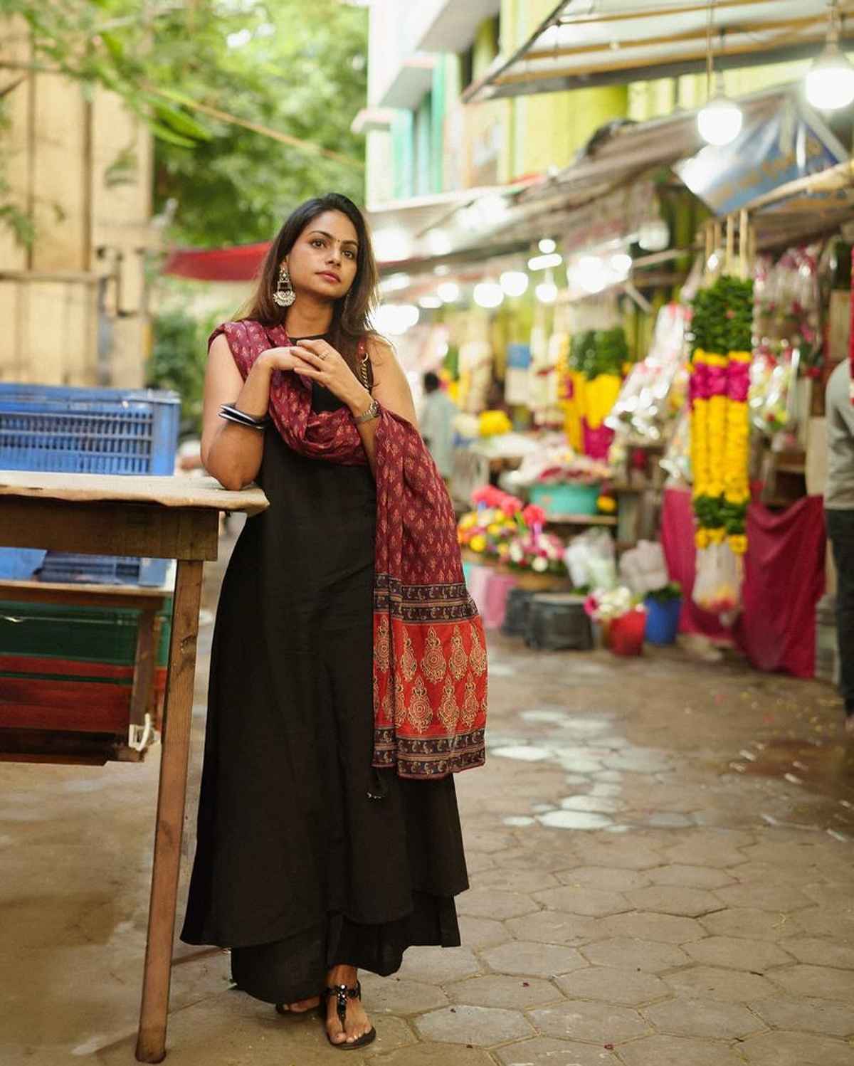 GoSriKi Women's Viscose Rayon Anarkali Solid Kurta with Pant & Dupatta | UMIKA | Black - M