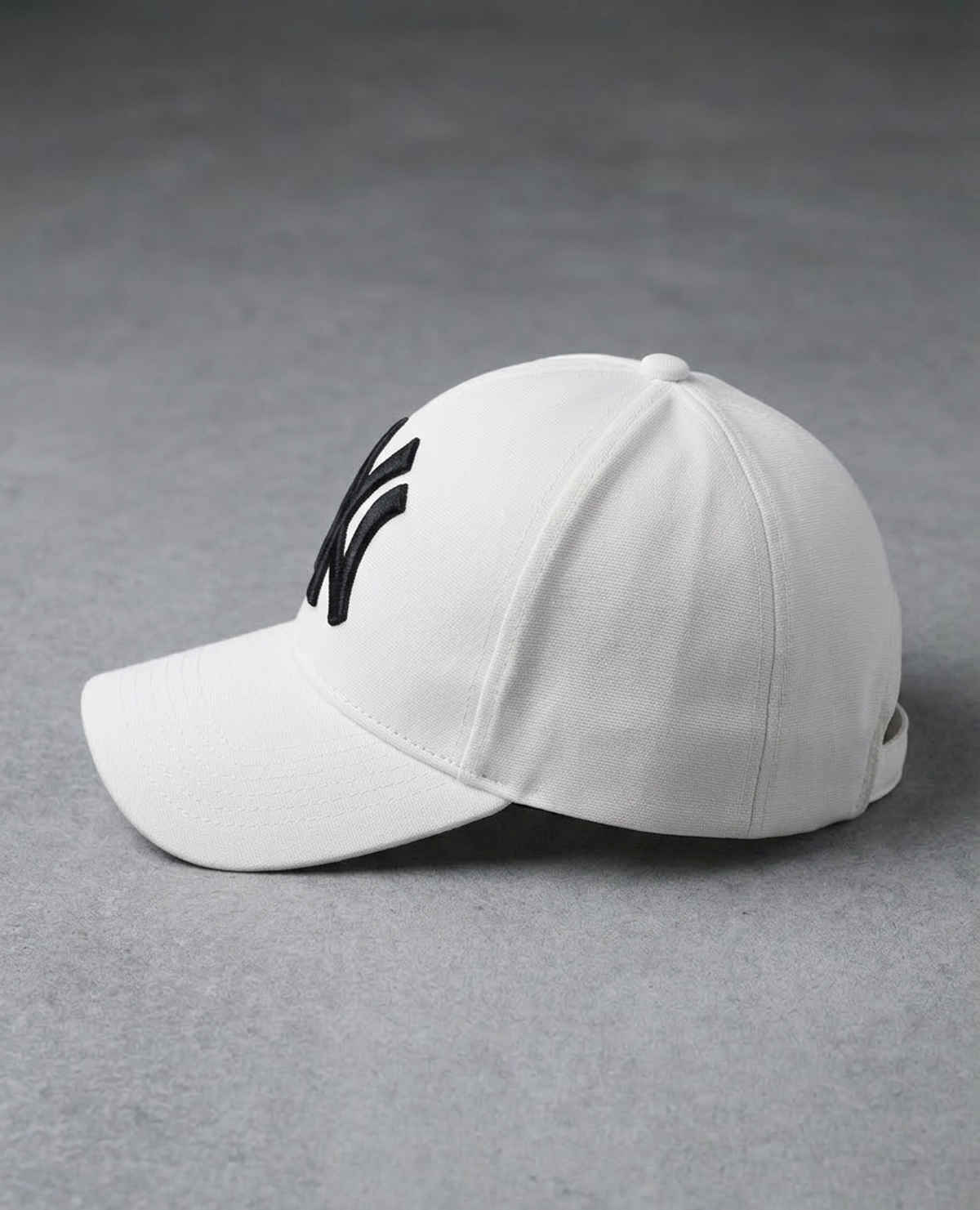 Blynk Embellished Baseball Cap | White