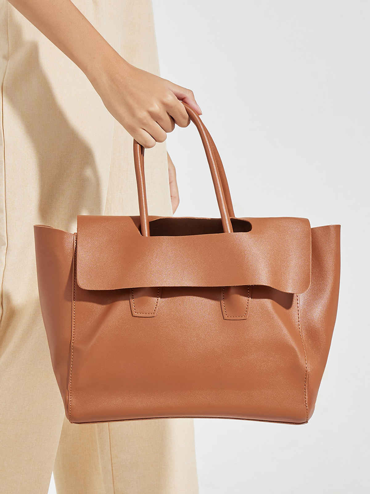 Styli Women's Cut Out Detail Flap Closure Tote Bag | Brown