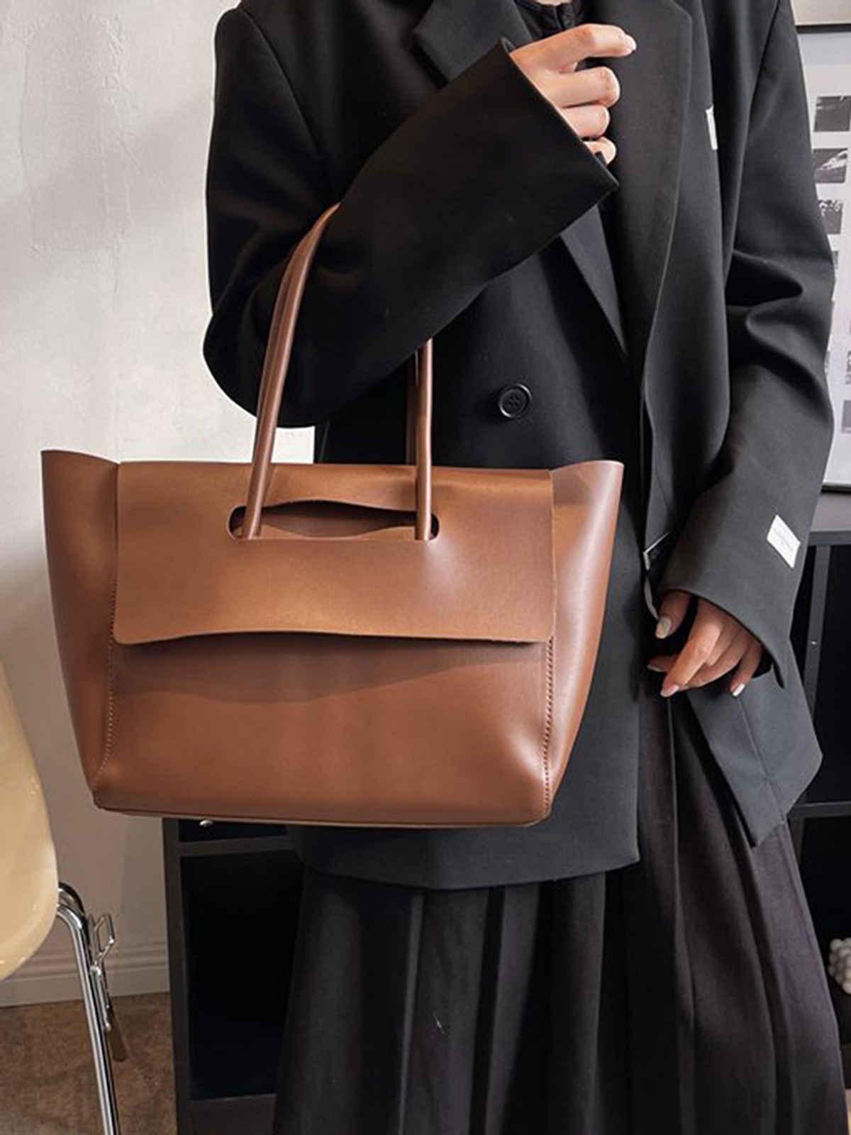 Styli Women's Cut Out Detail Flap Closure Tote Bag | Brown