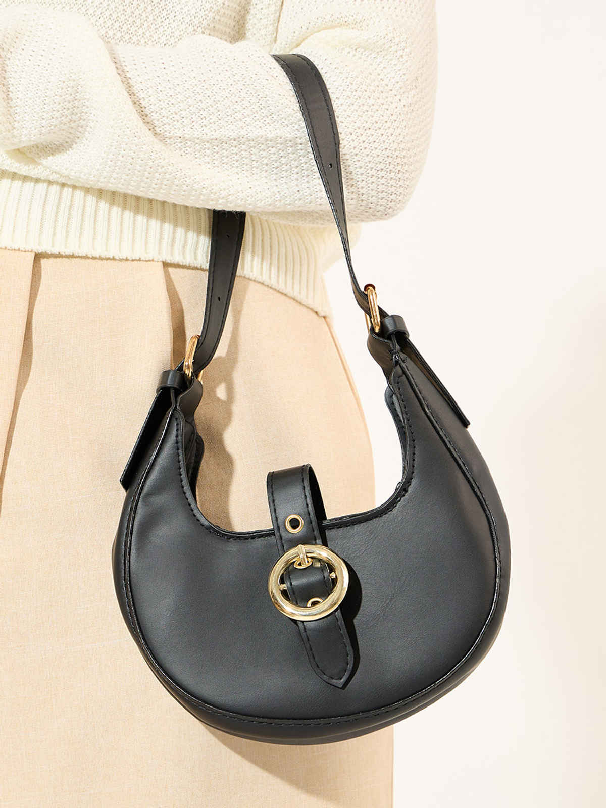 Styli Women's Buckle Detail Shoulder Bag | Black