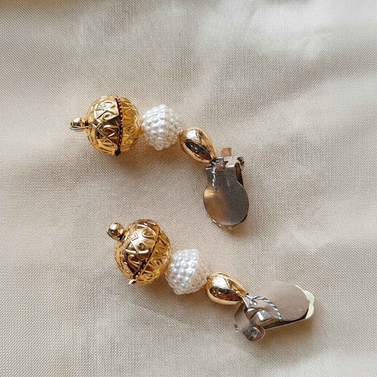 Kids Earring Clip With Moti Work - 4.5 x 0.5 cm