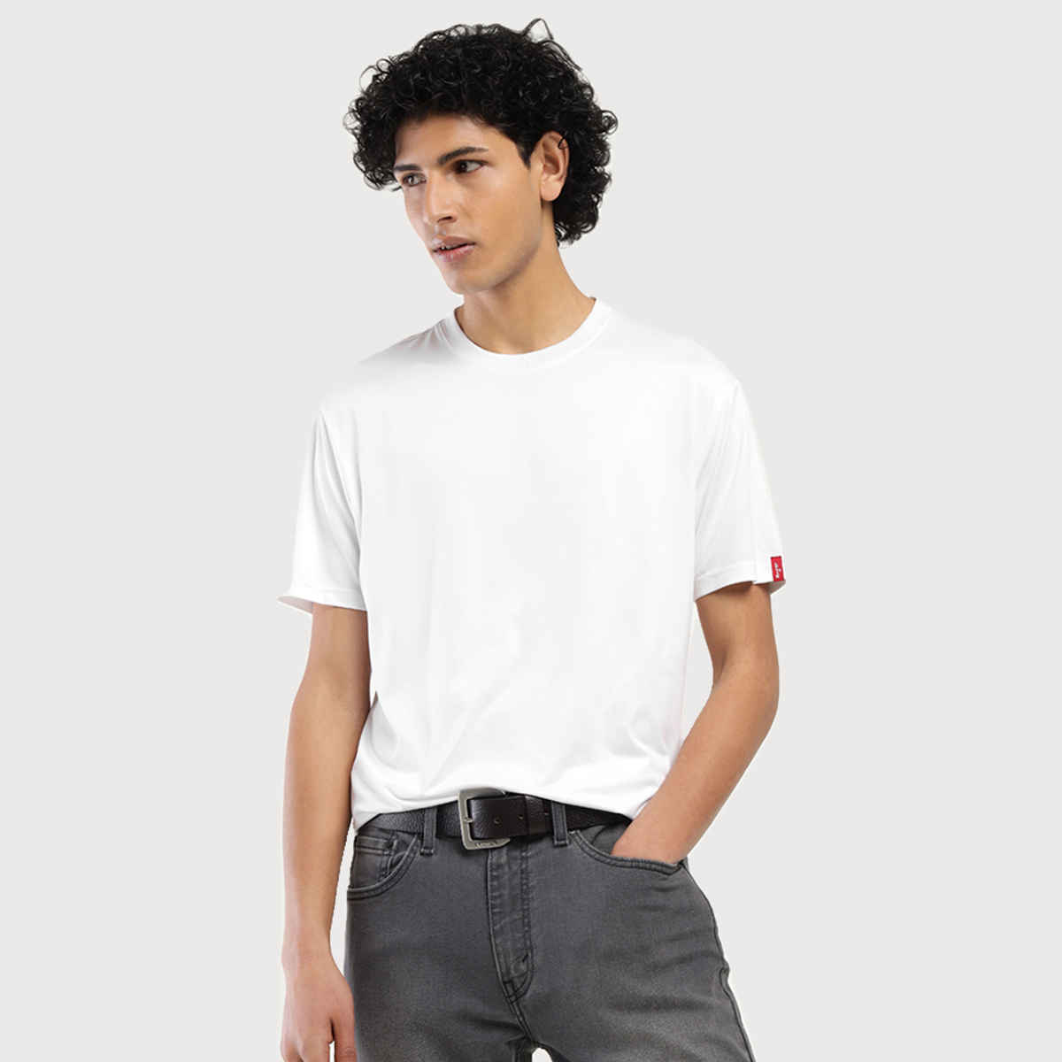 Levi's Men's 100% Polyester Round Neck T-shirt | White - S