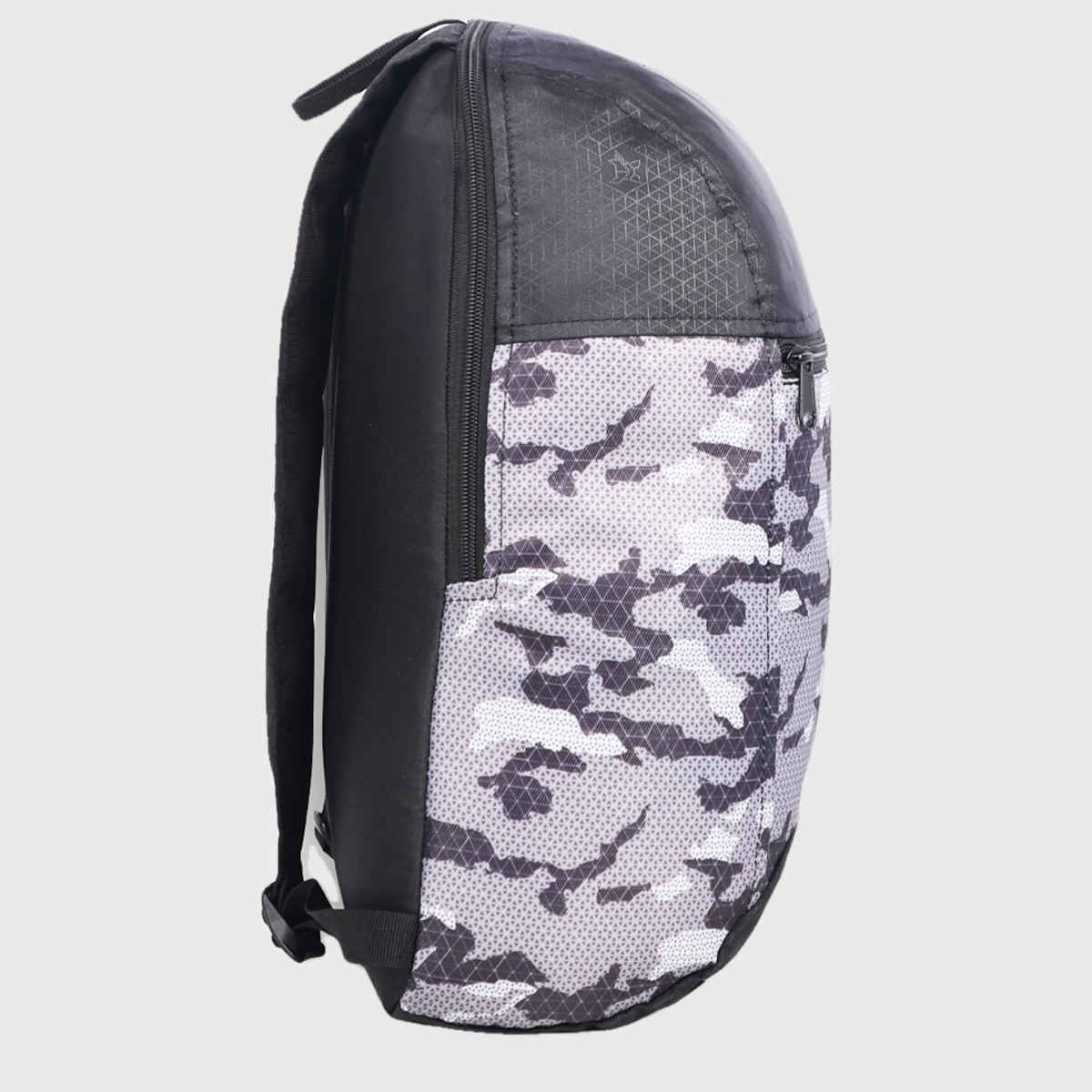 Arctic Fox Unisex Camouflage Polyester 17 L Backpack | Camo Black